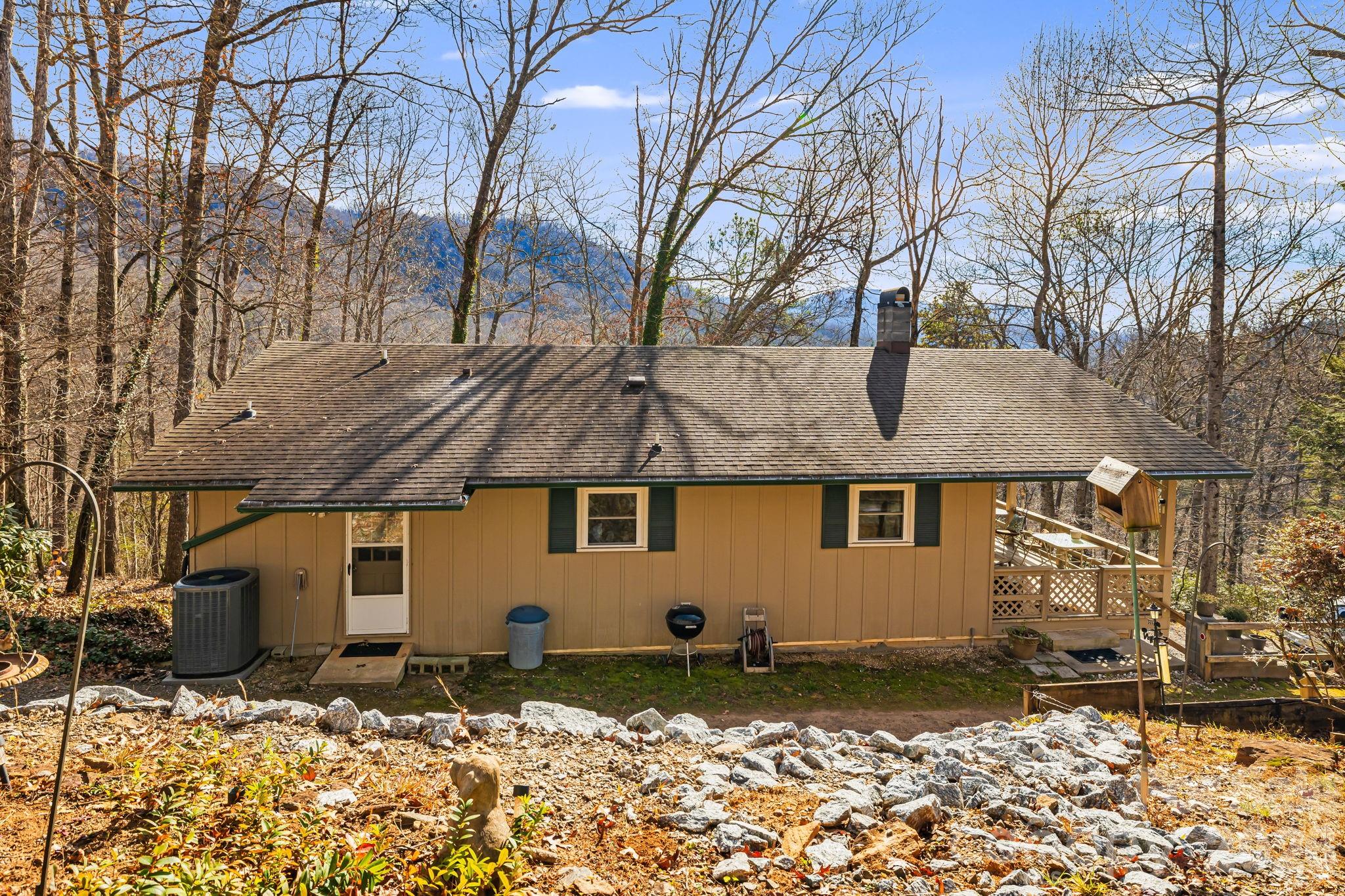 65 Roy Lane — Black Mountain
