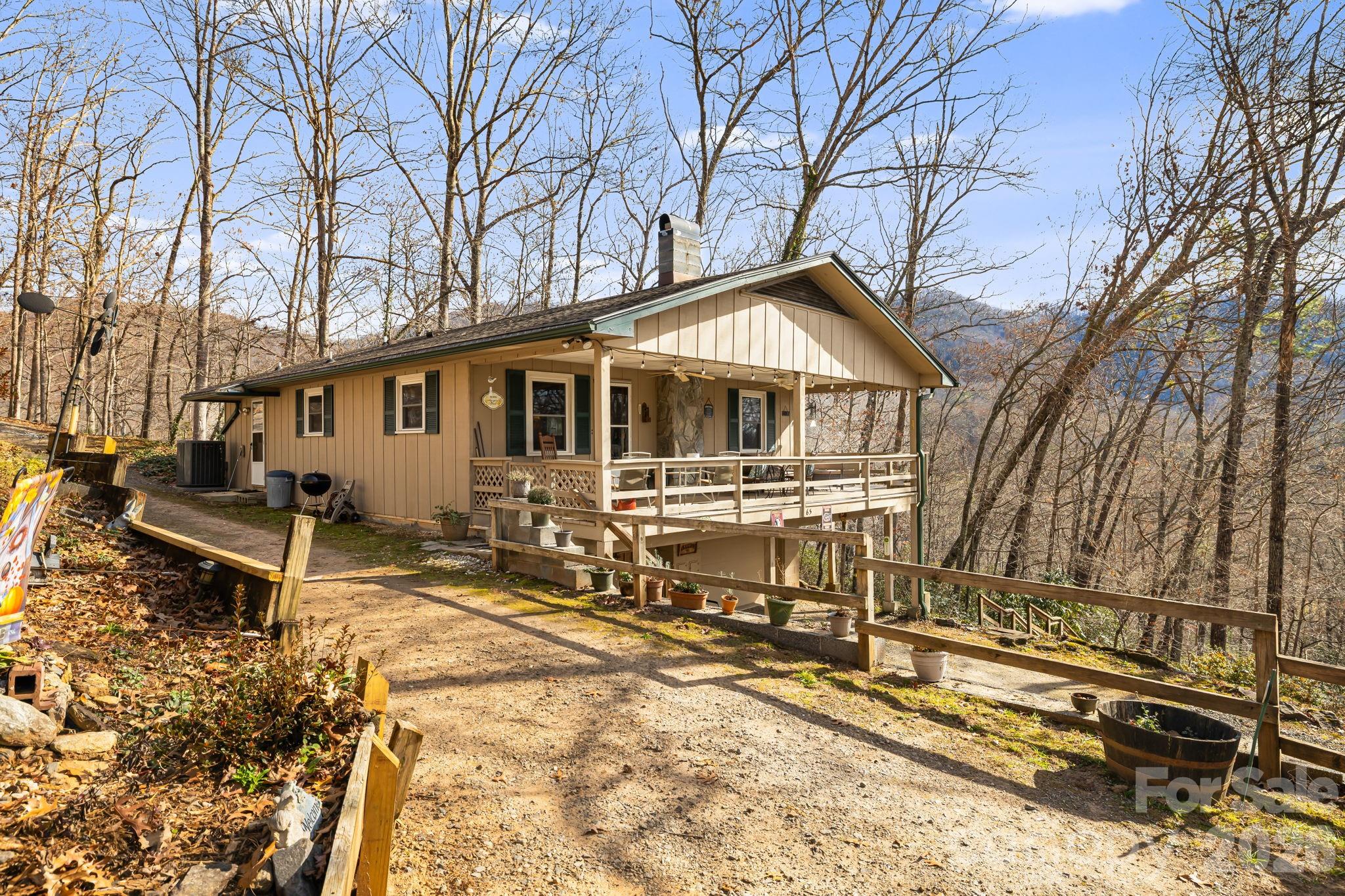 65 Roy Lane — Black Mountain