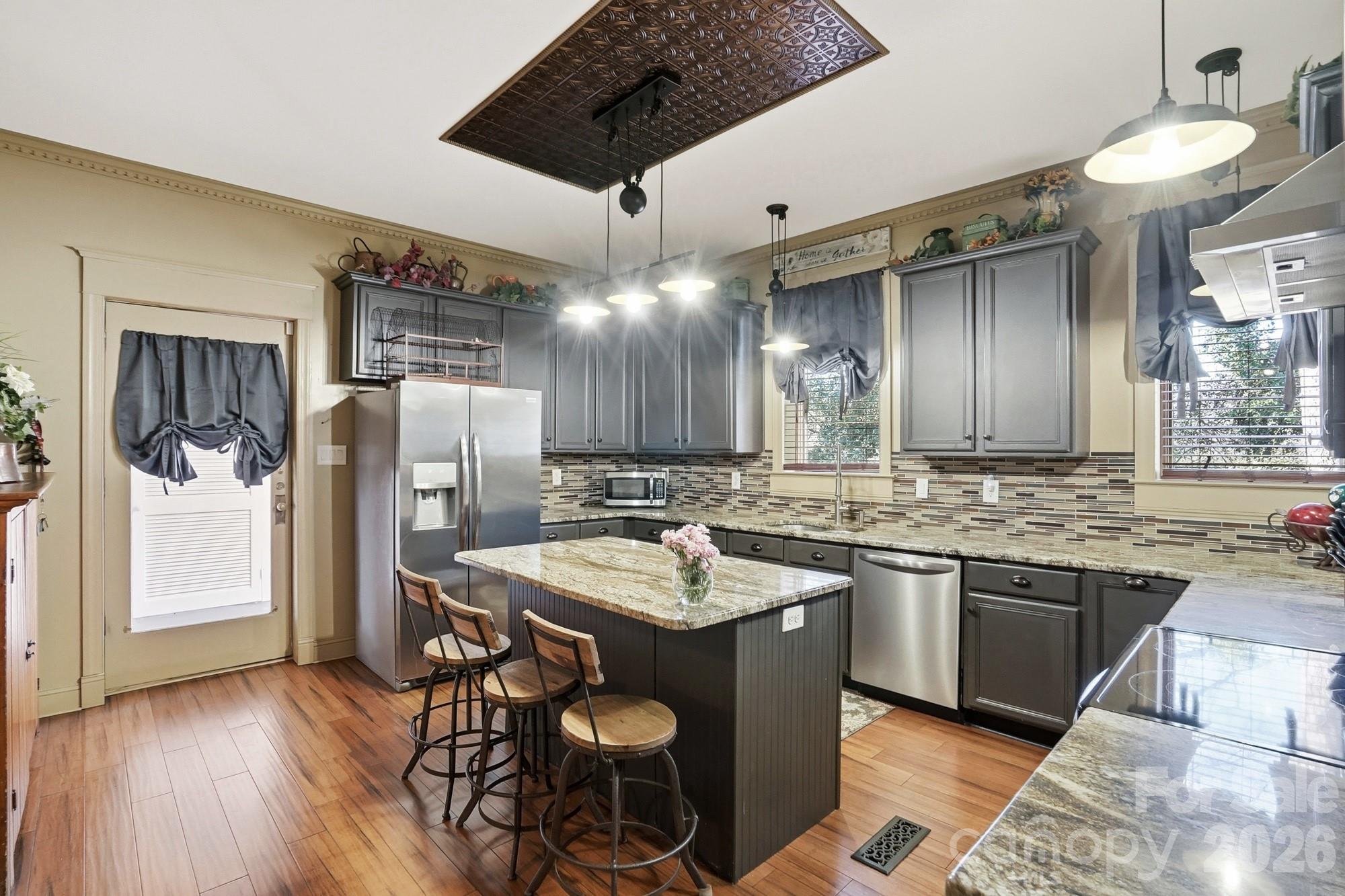 1103 W Franklin Street — Monroe