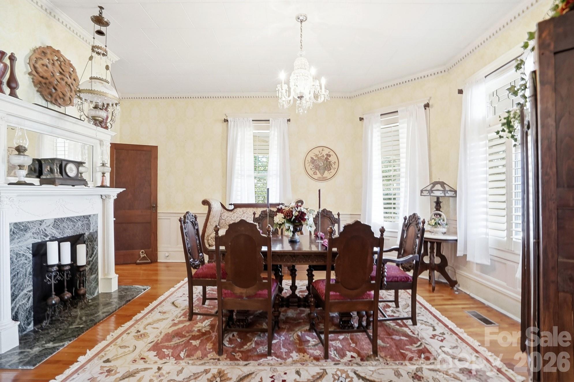 1103 W Franklin Street — Monroe