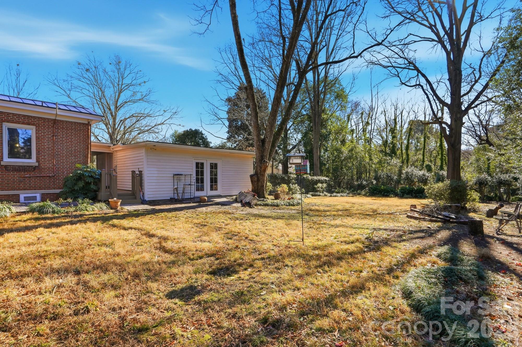 1103 W Franklin Street — Monroe