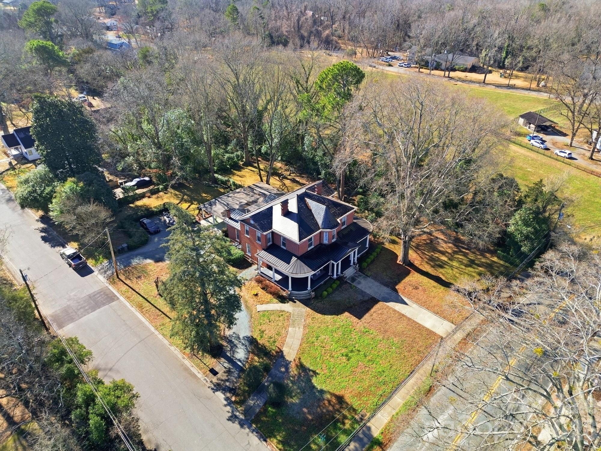 1103 W Franklin Street — Monroe