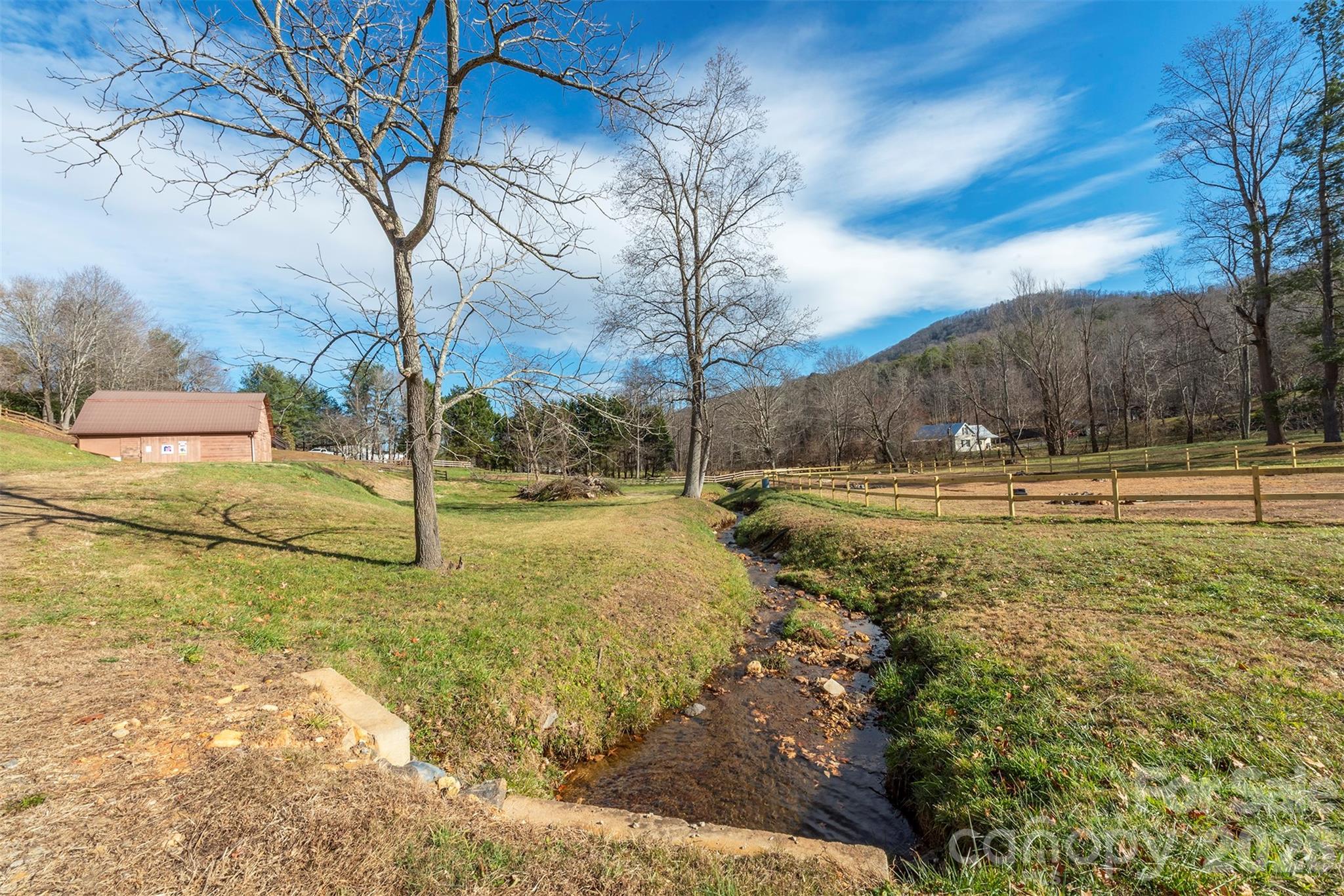 366 Dix Creek #2 Road — Leicester