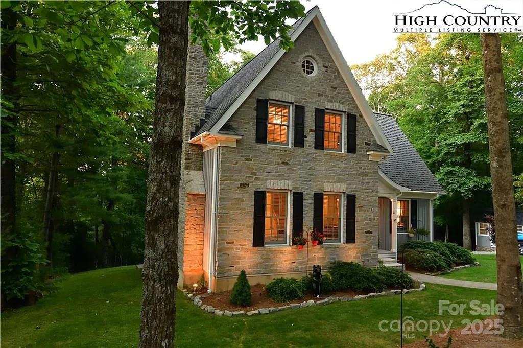 21 Maple Leaf Lane — Glade Valley