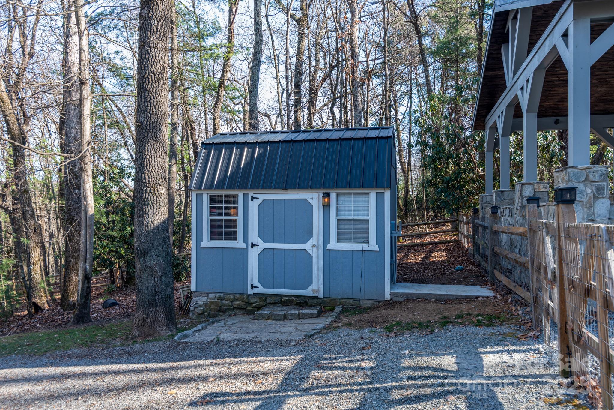 21 Maple Leaf Lane — Glade Valley