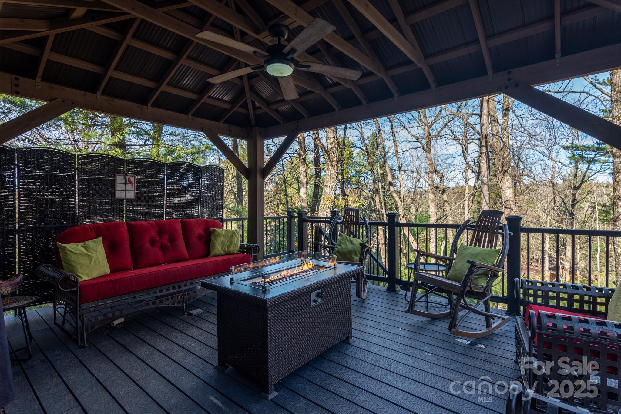 21 Maple Leaf Lane — Glade Valley