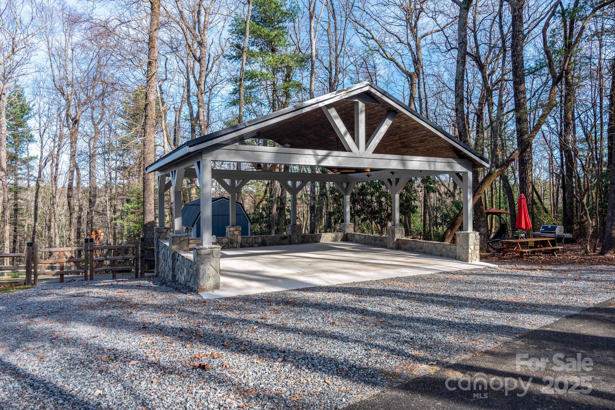 21 Maple Leaf Lane — Glade Valley
