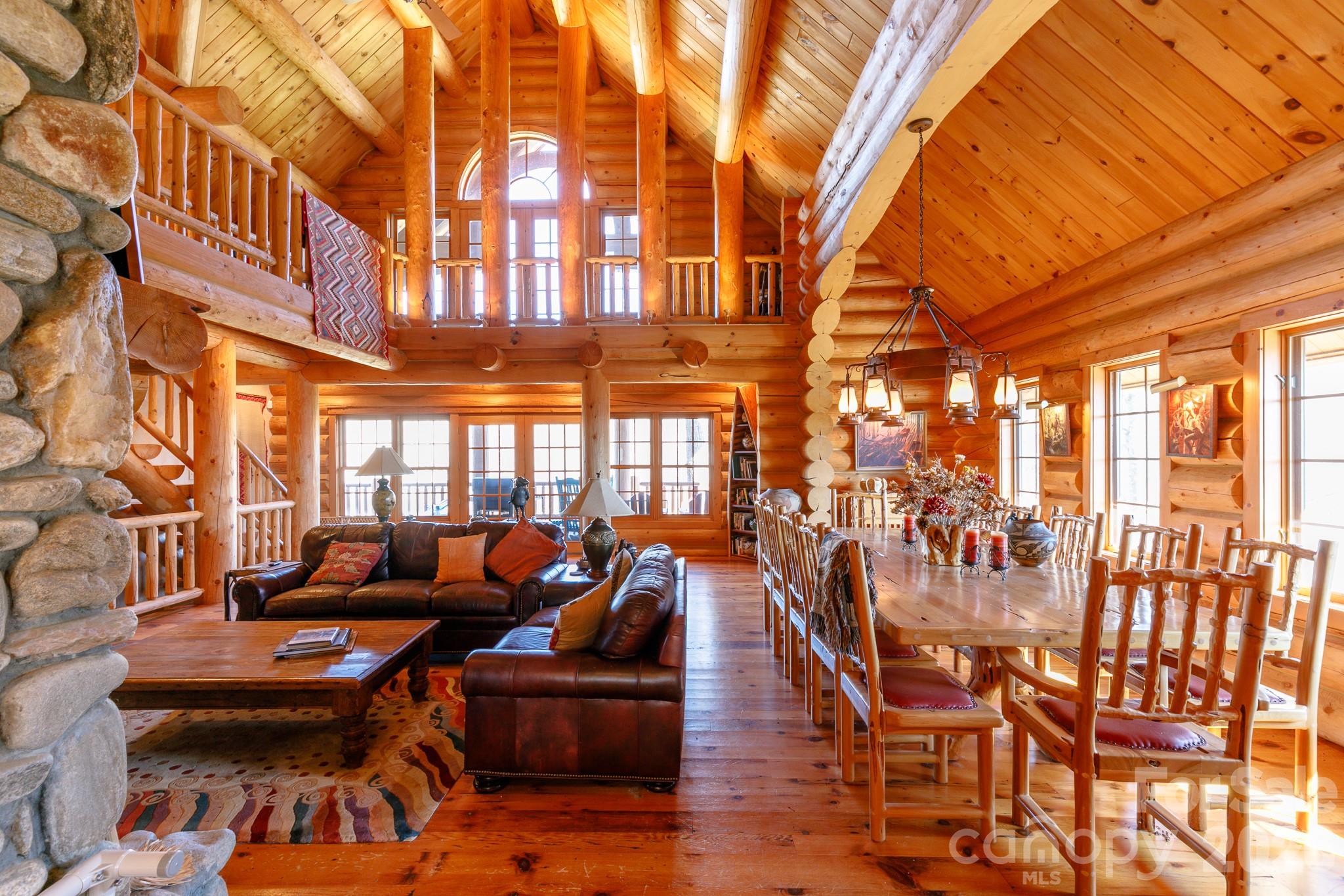 851 Austin Mountain Drive — Burnsville