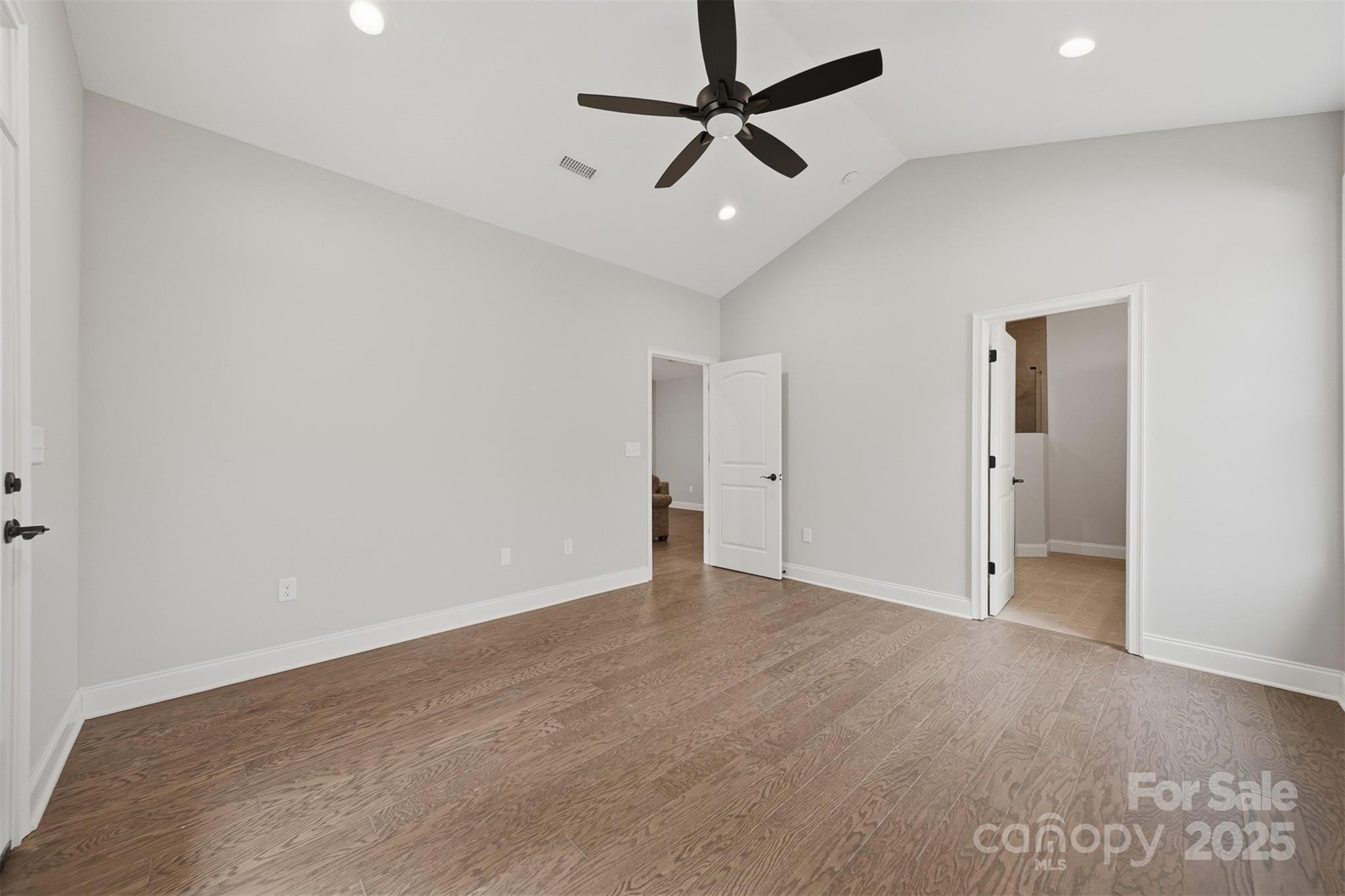 835A Wynnshire Drive — Hickory
