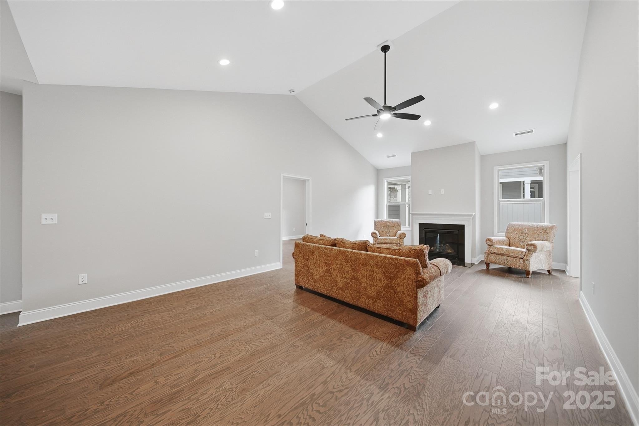 835A Wynnshire Drive — Hickory
