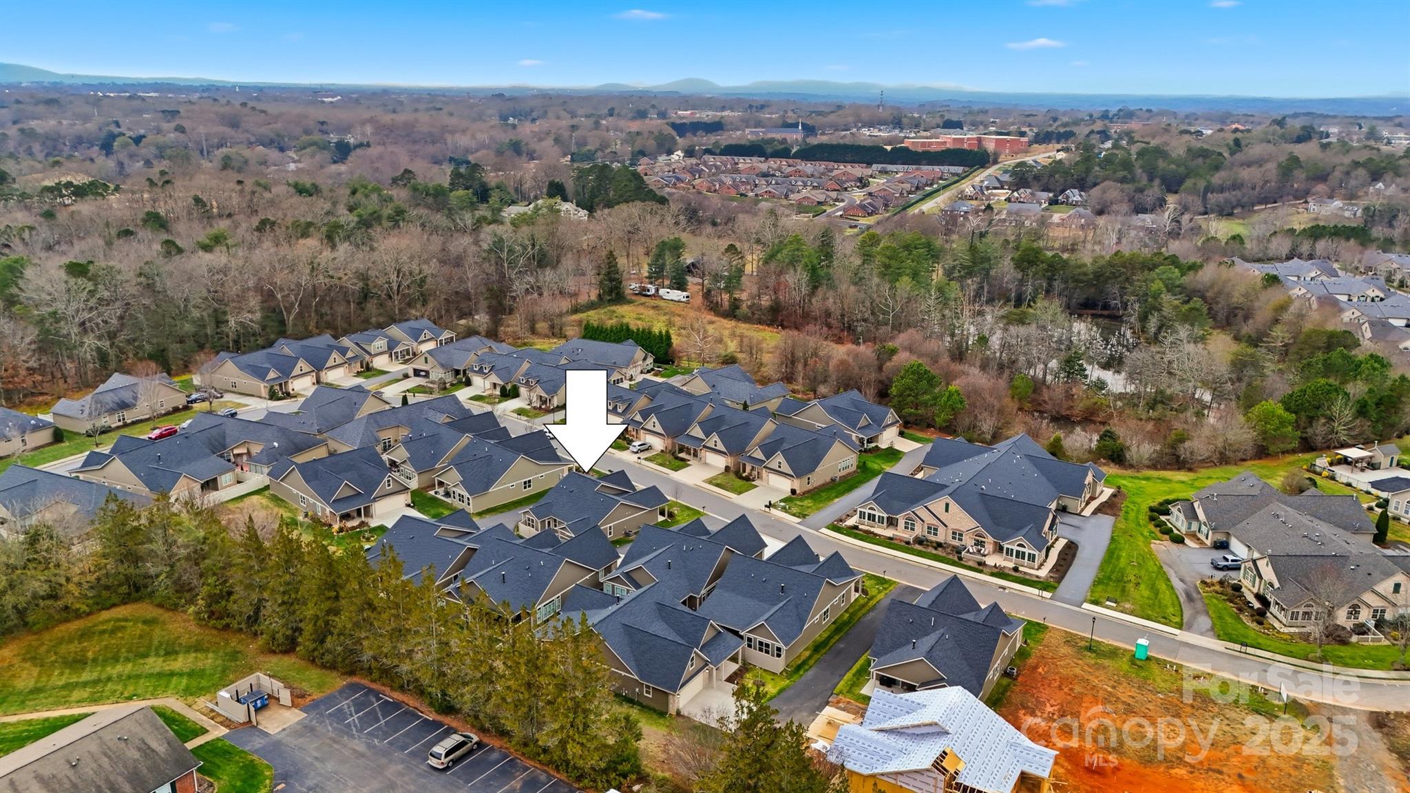 835A Wynnshire Drive — Hickory