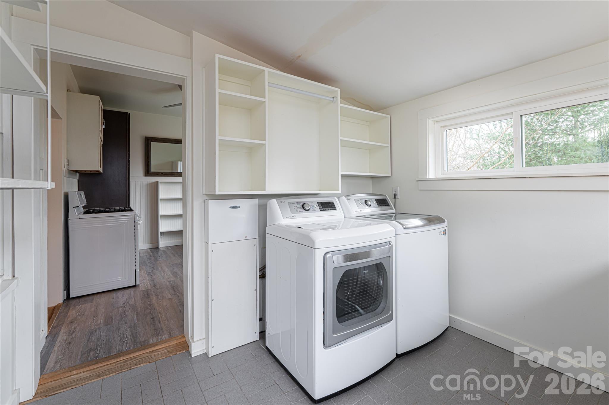 40 Jonestown Road — Asheville