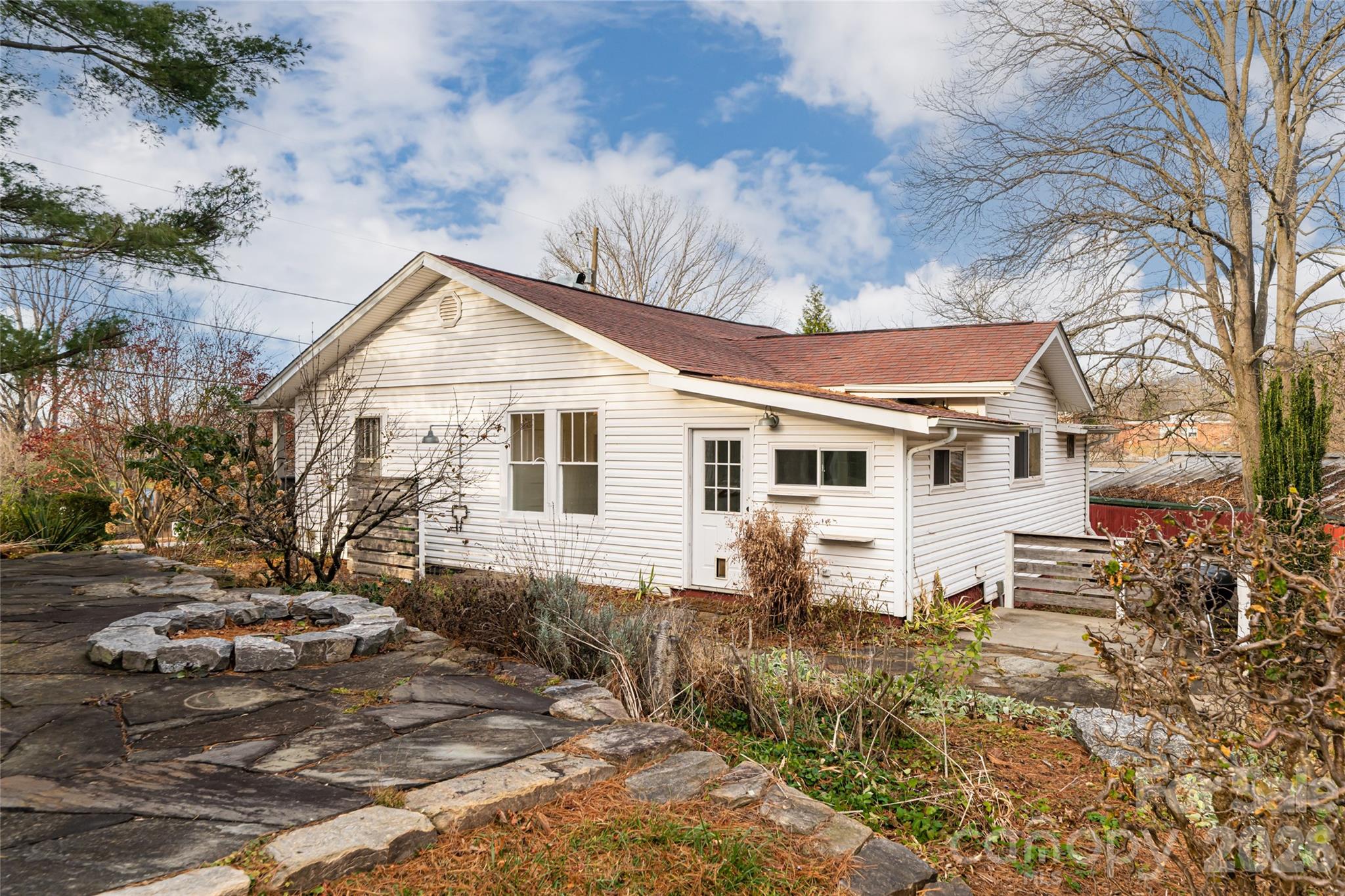 40 Jonestown Road — Asheville
