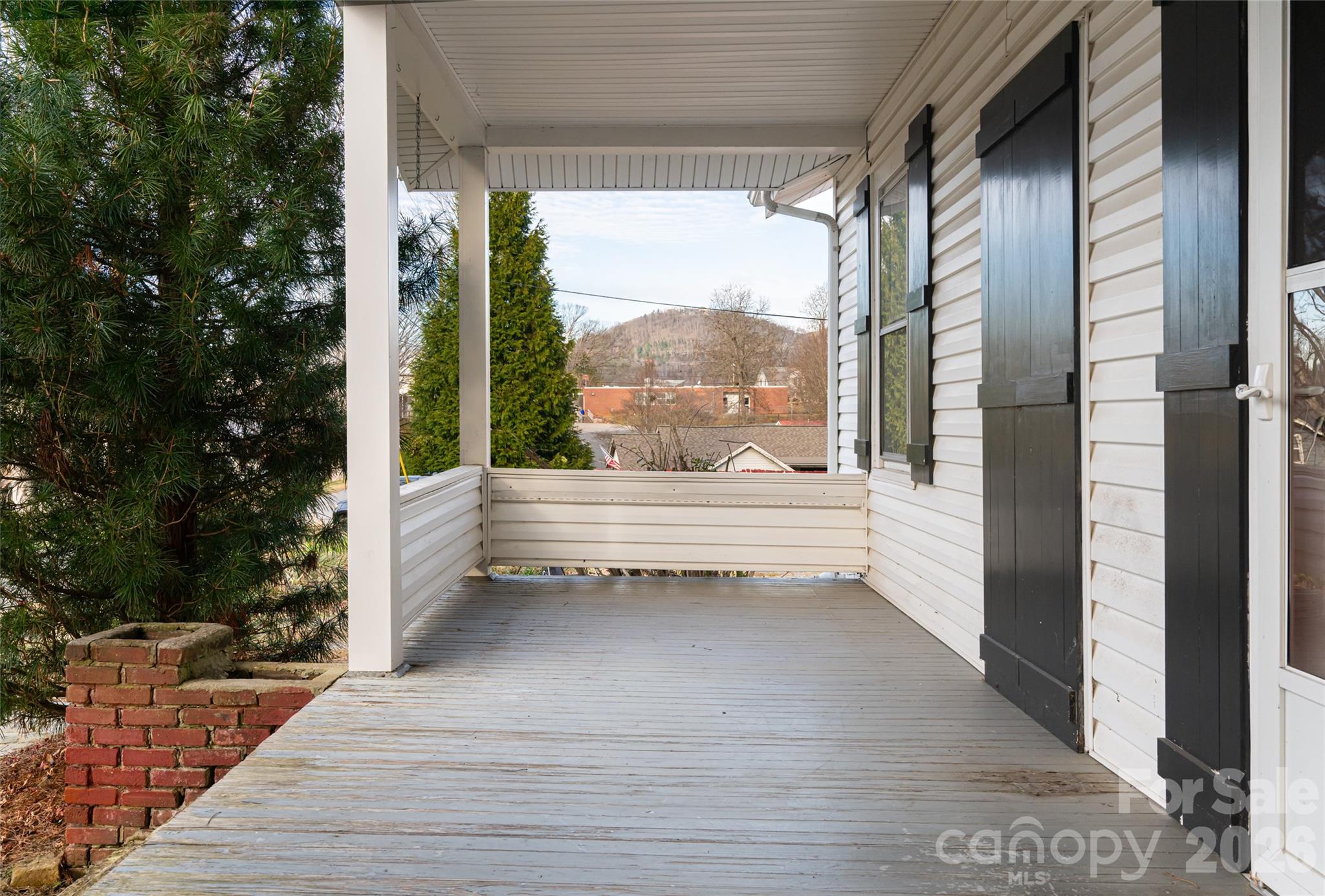 40 Jonestown Road — Asheville