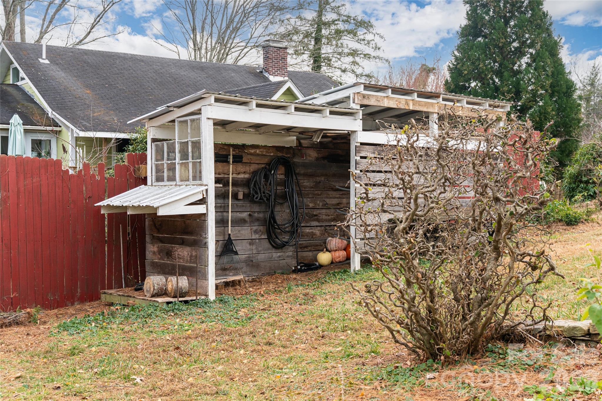 40 Jonestown Road — Asheville