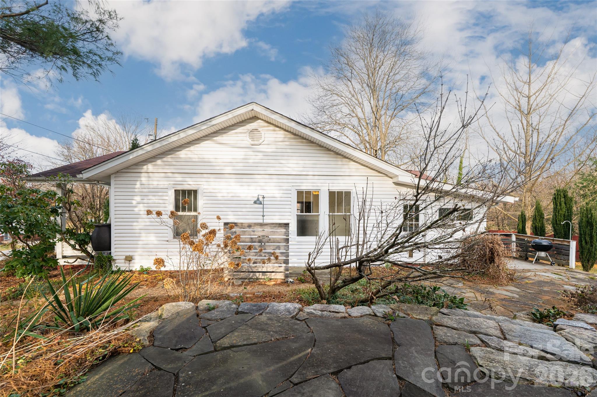40 Jonestown Road — Asheville