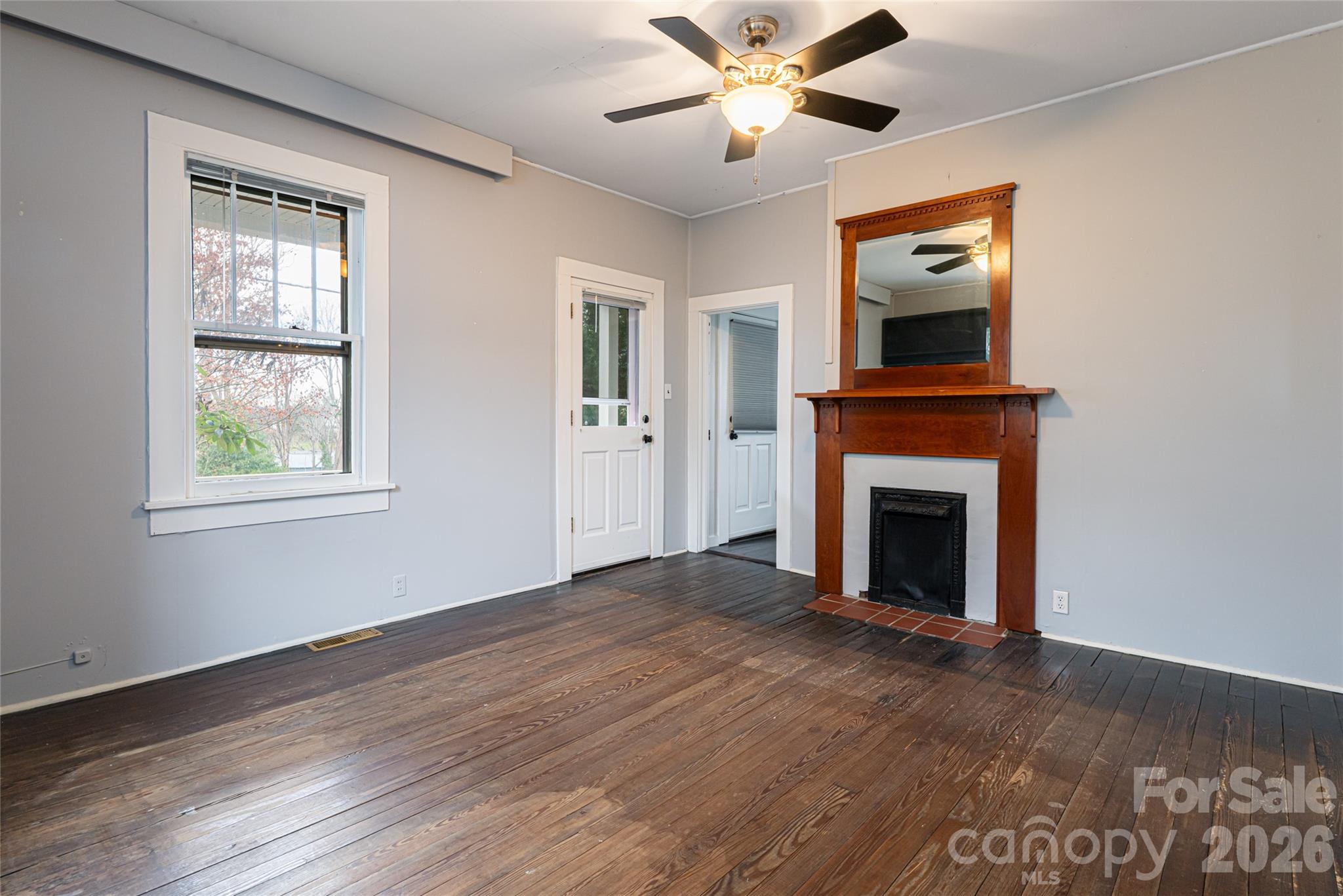 40 Jonestown Road — Asheville