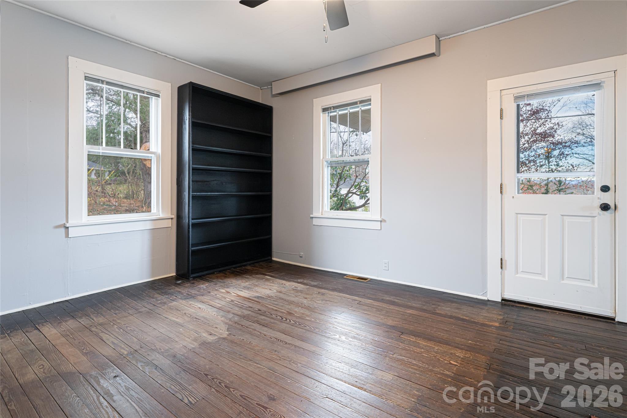 40 Jonestown Road — Asheville