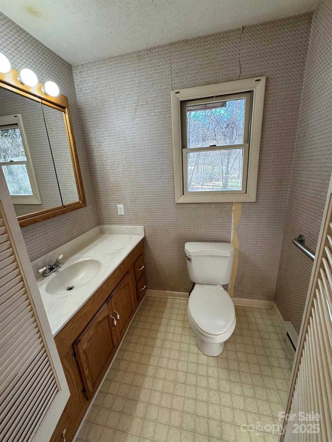 80 Larkspur Lane — Cullowhee