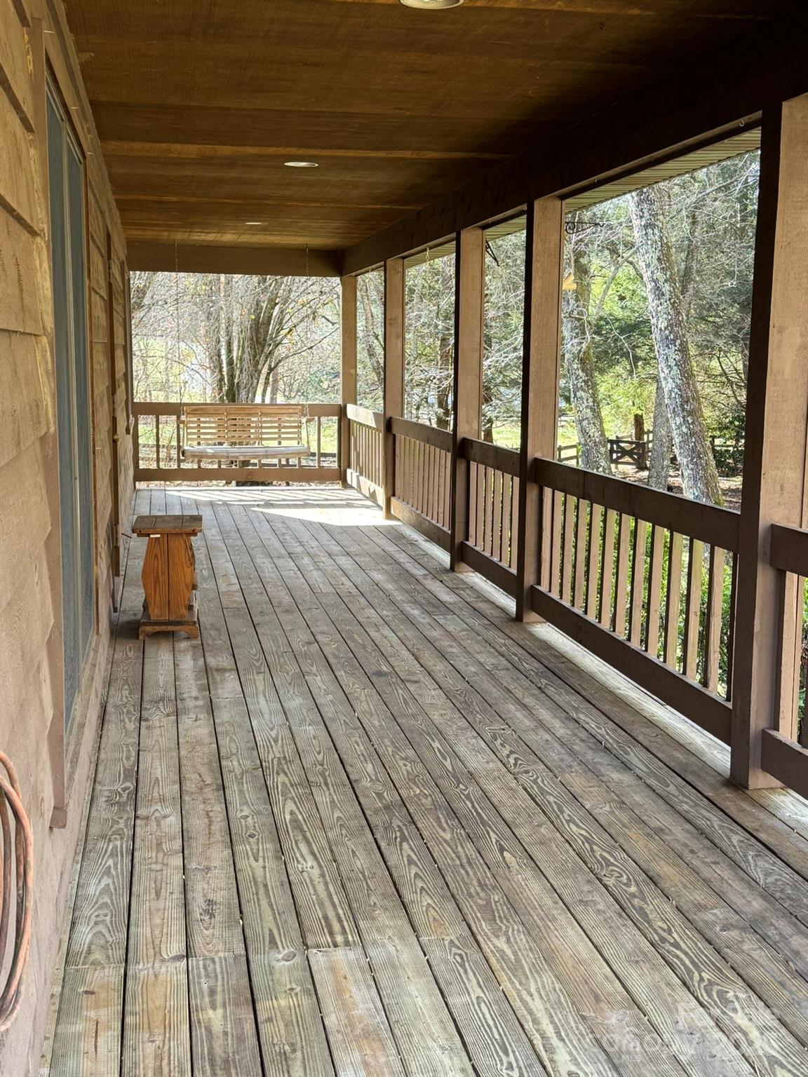 80 Larkspur Lane — Cullowhee