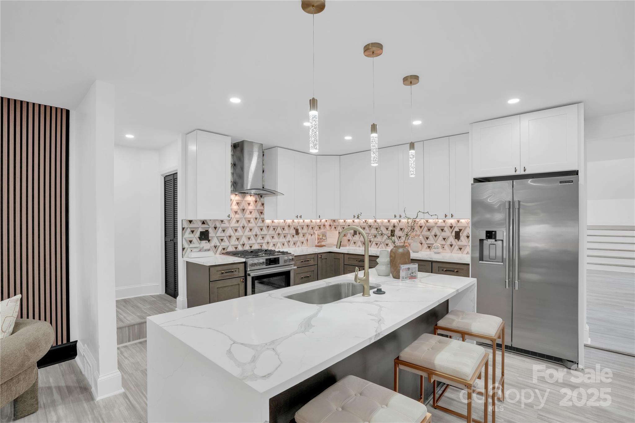 3301 Archdale Drive — Charlotte