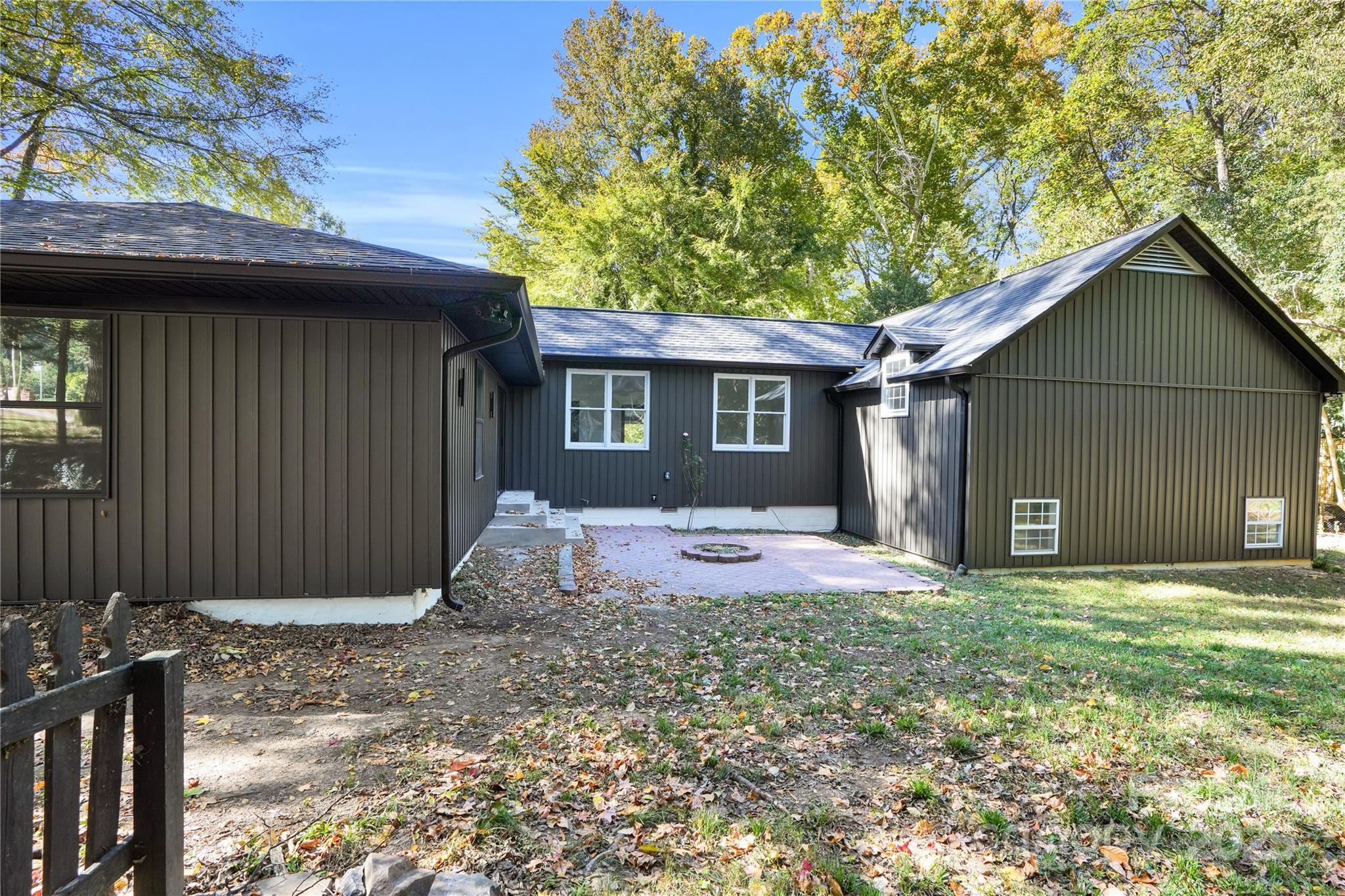 3301 Archdale Drive — Charlotte