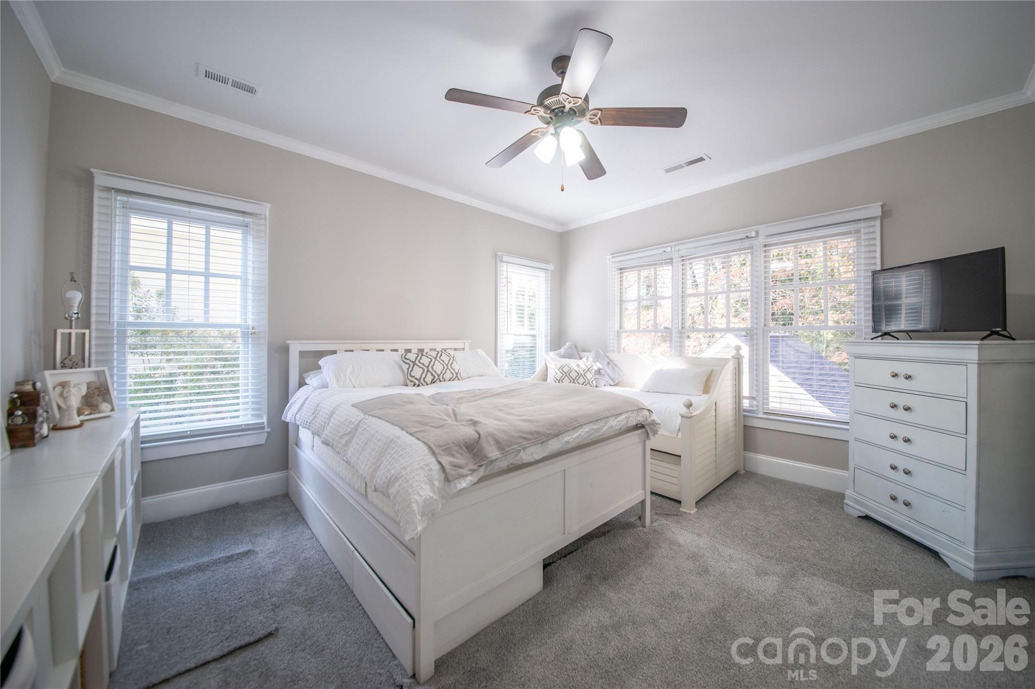 521 Lees Court Street — Charlotte