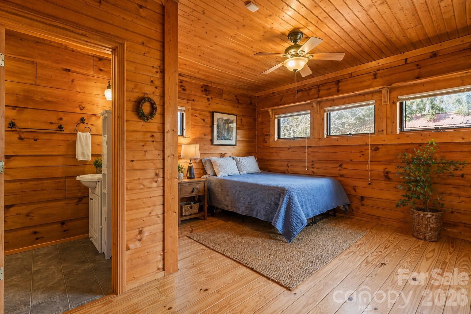 104 Enthoffer Street — Black Mountain