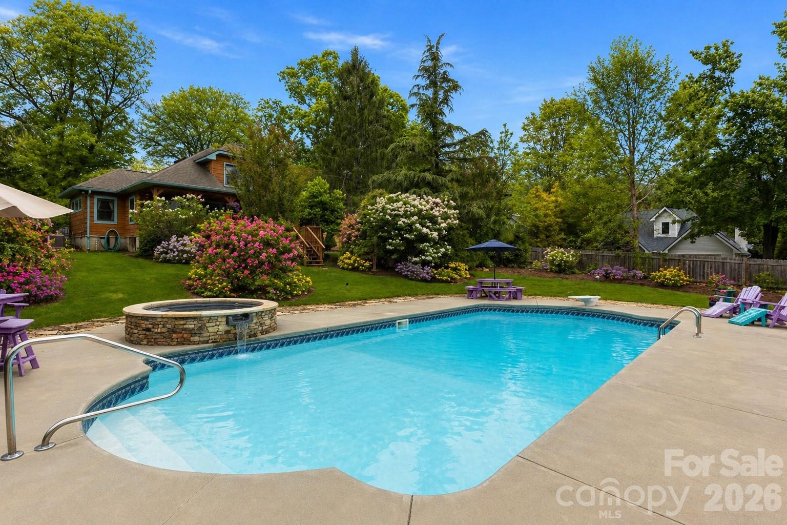 104 Enthoffer Street — Black Mountain