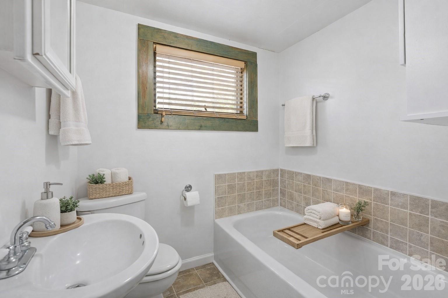 104 Enthoffer Street — Black Mountain