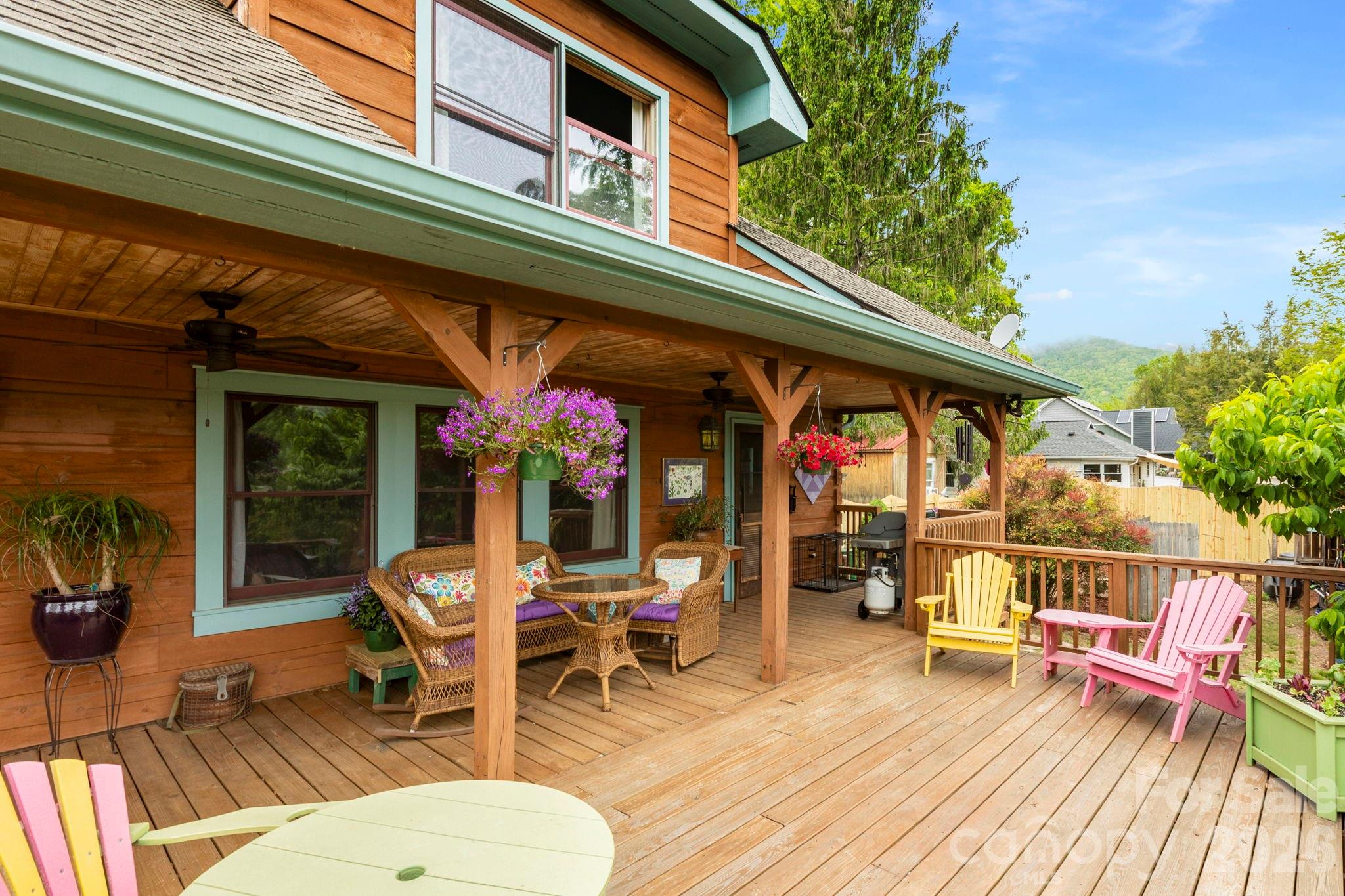 104 Enthoffer Street — Black Mountain