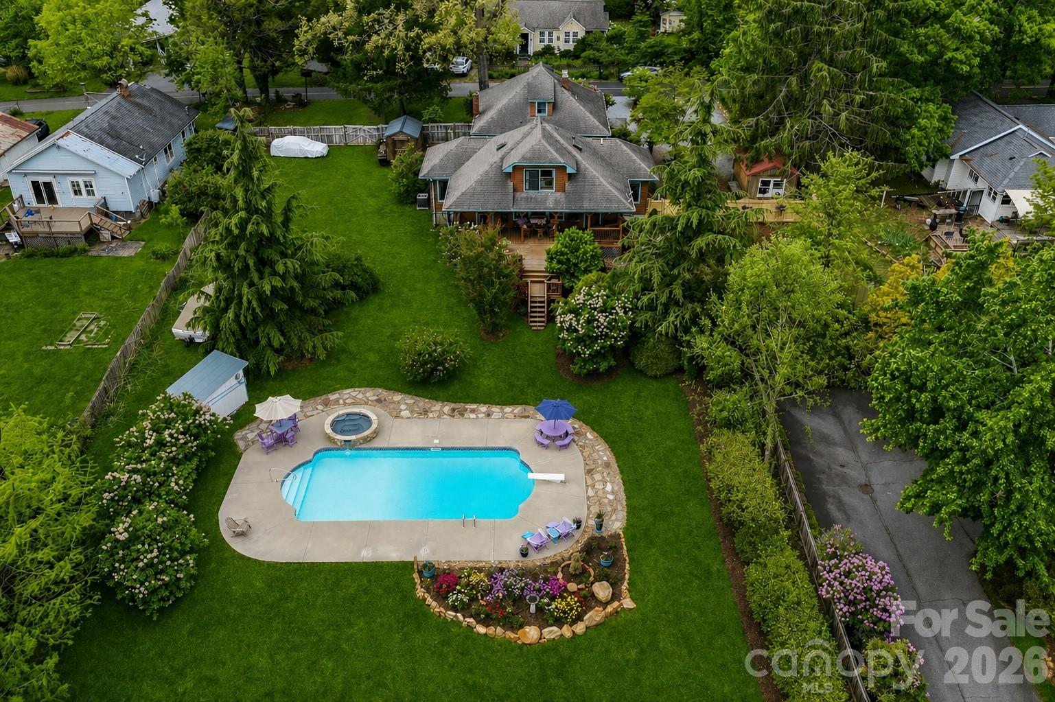 104 Enthoffer Street — Black Mountain