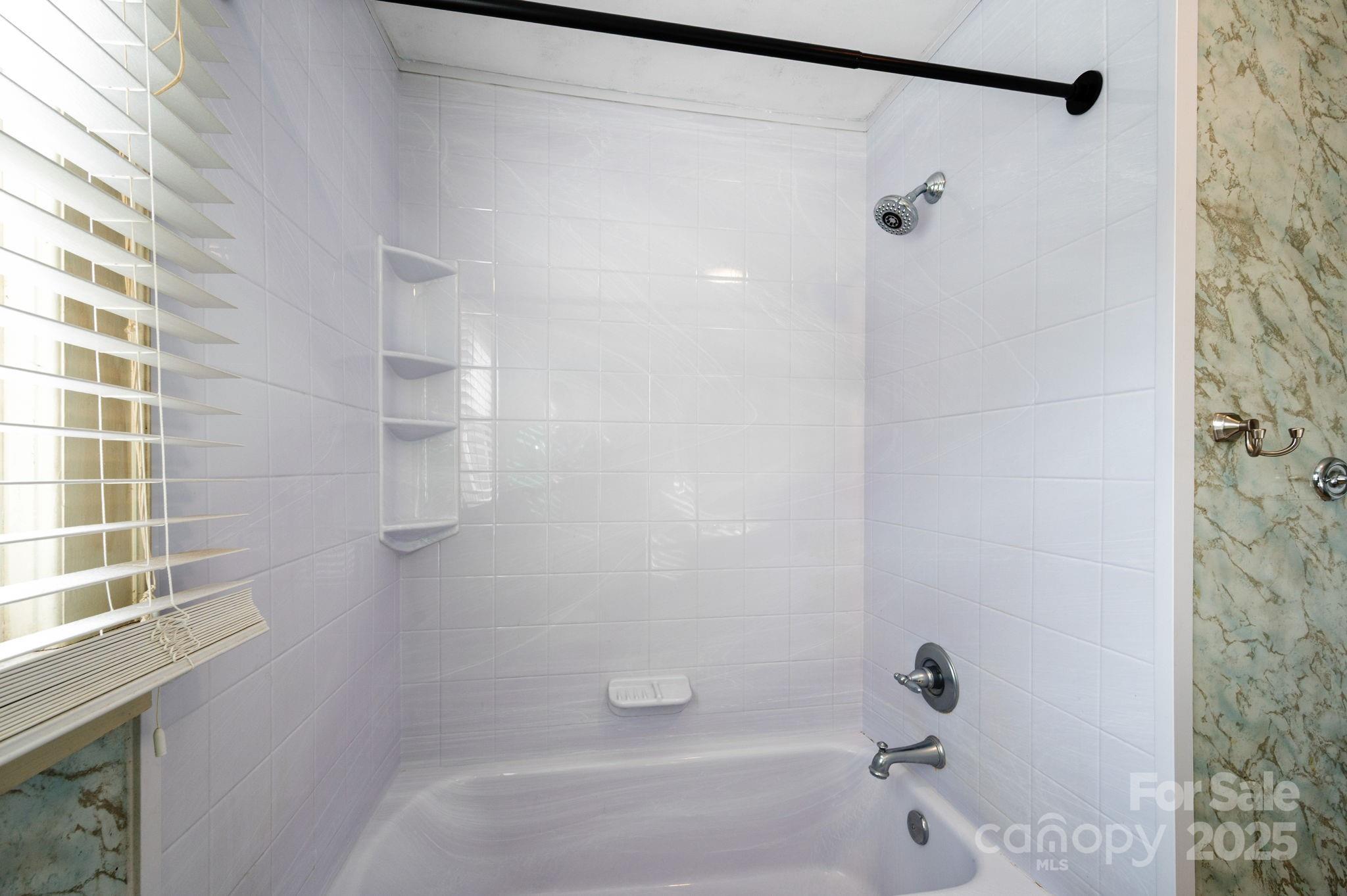 43 Henline Lane — Bakersville