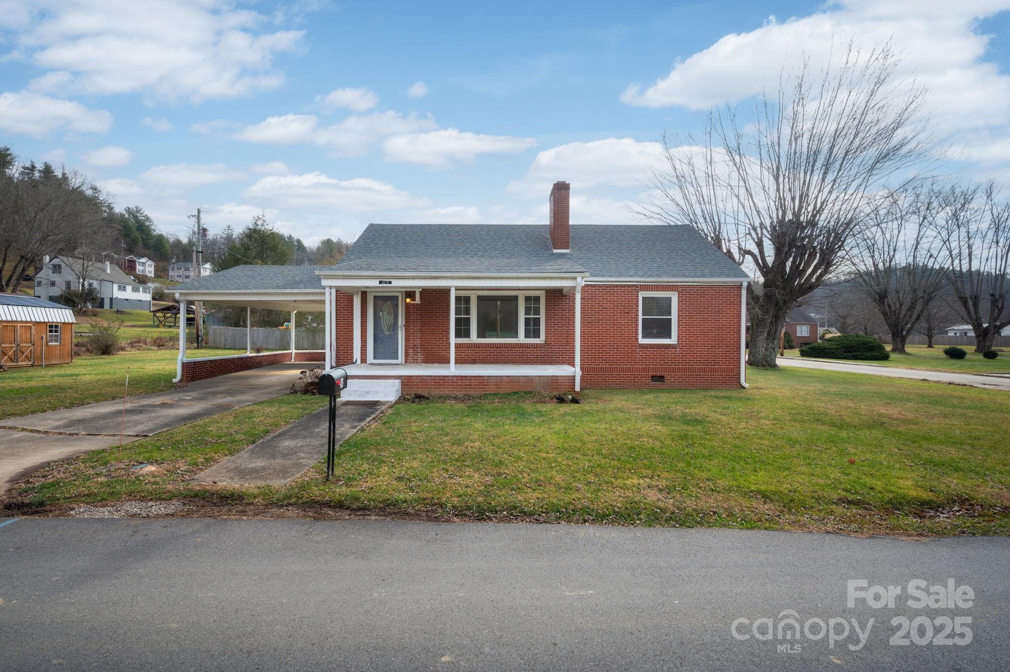 43 Henline Lane — Bakersville