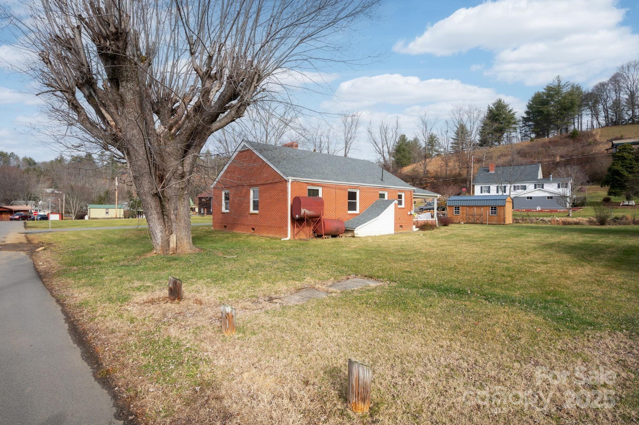 43 Henline Lane — Bakersville