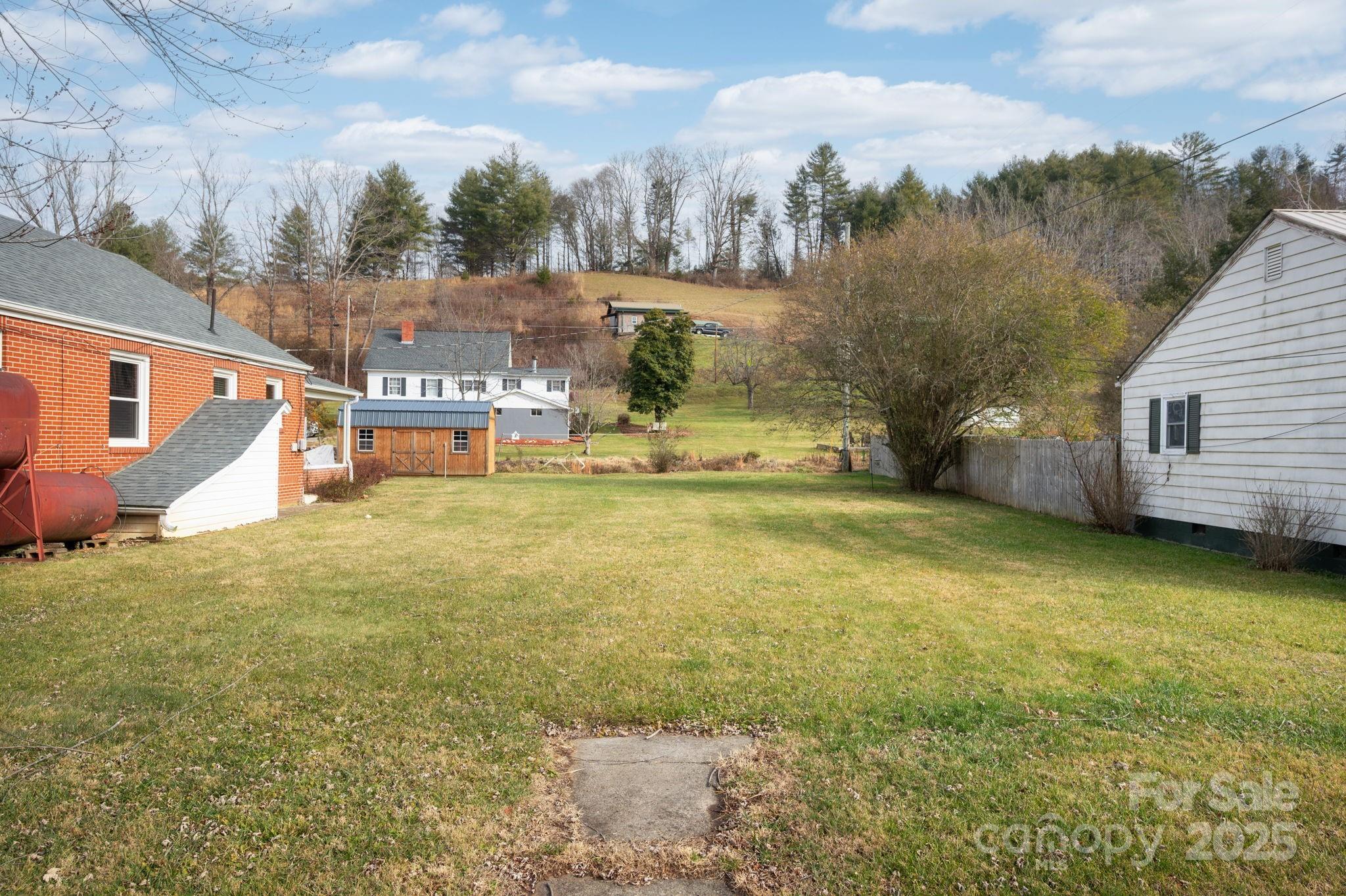43 Henline Lane — Bakersville