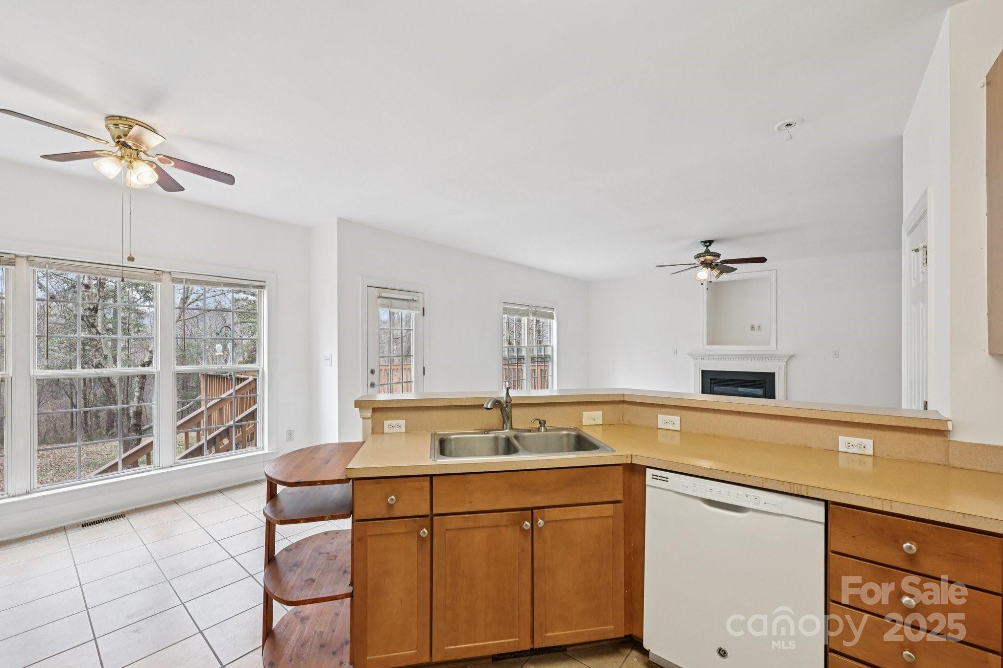 3543 Lake Bluff Drive — Sherrills Ford