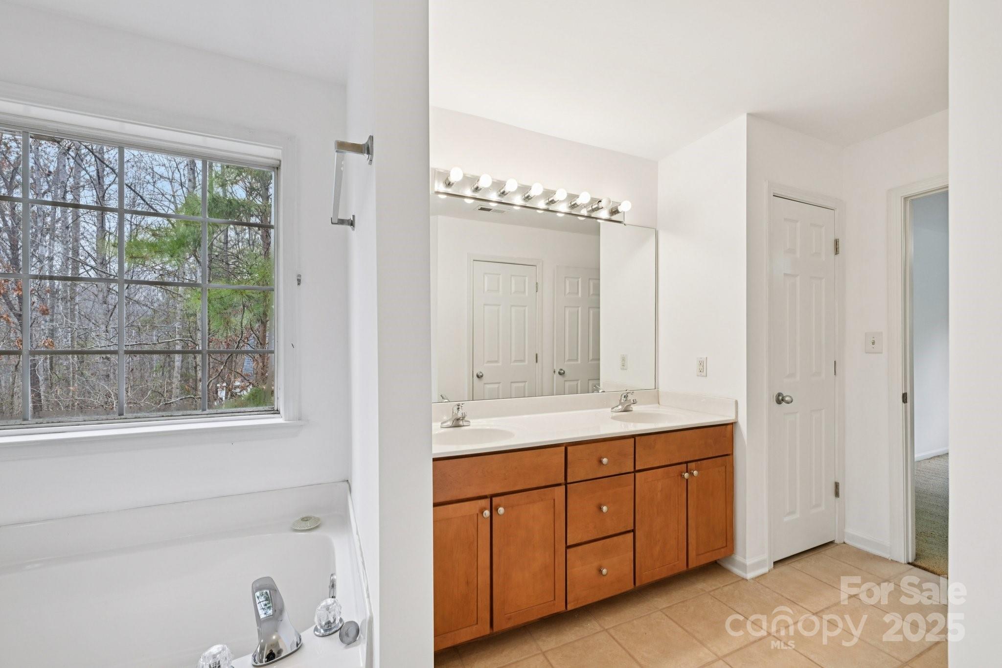 3543 Lake Bluff Drive — Sherrills Ford