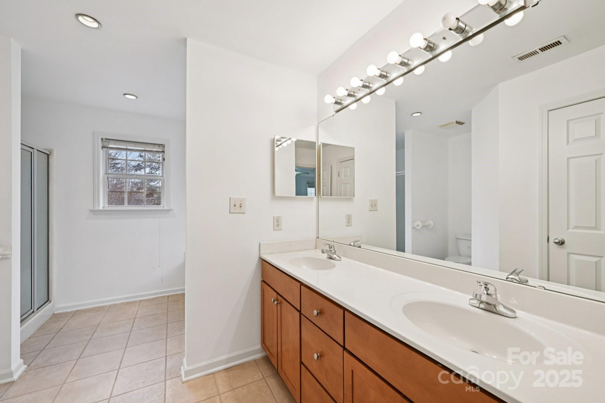 3543 Lake Bluff Drive — Sherrills Ford