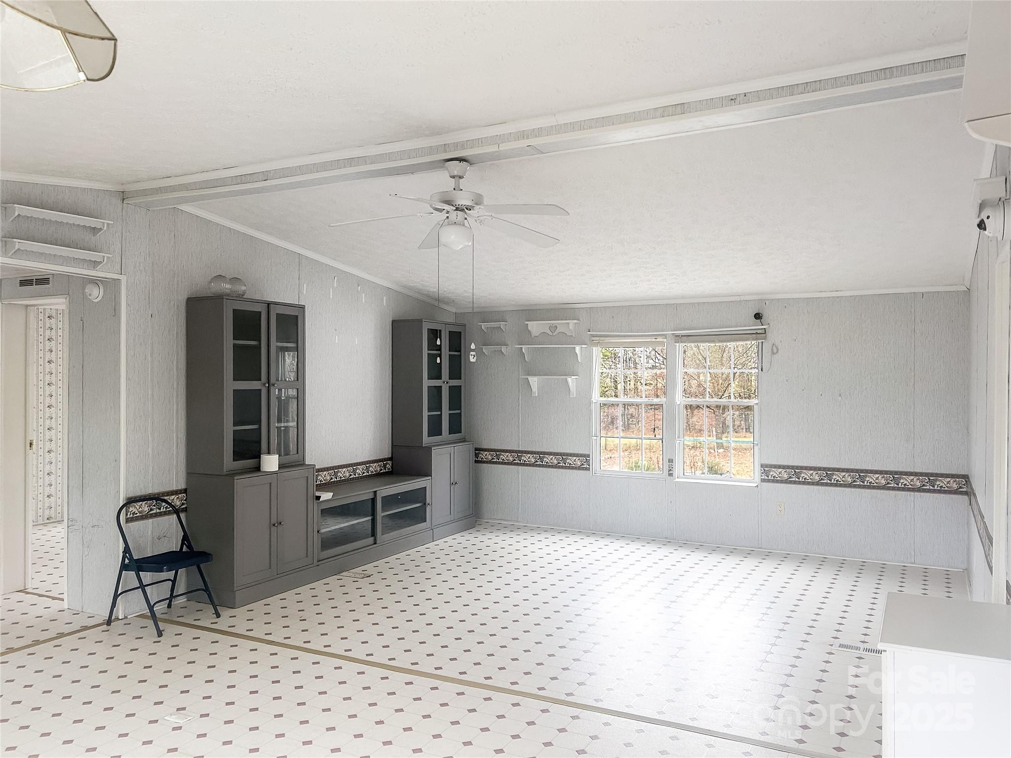 205 W Haywood Lane — Mount Gilead