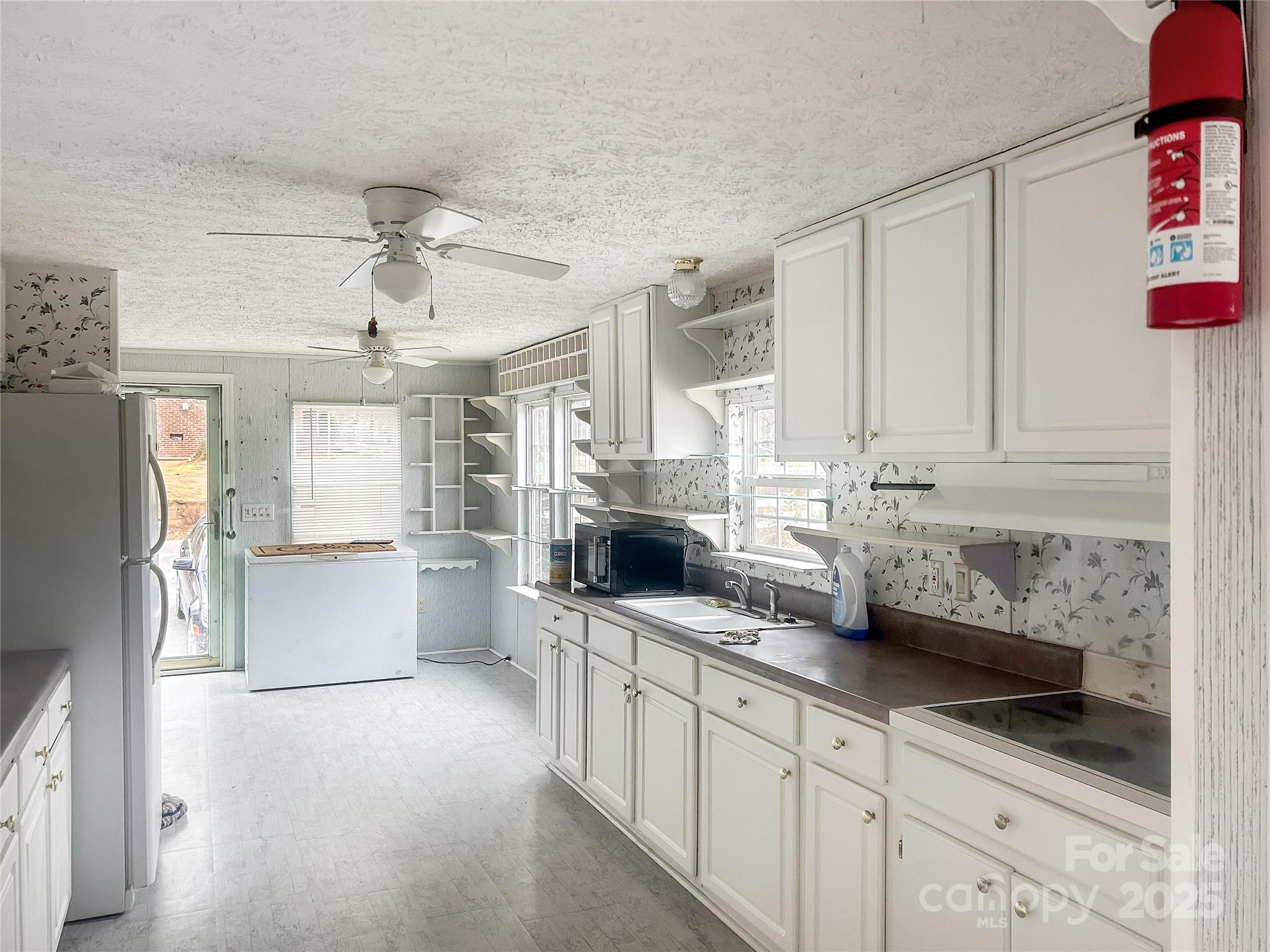 205 W Haywood Lane — Mount Gilead