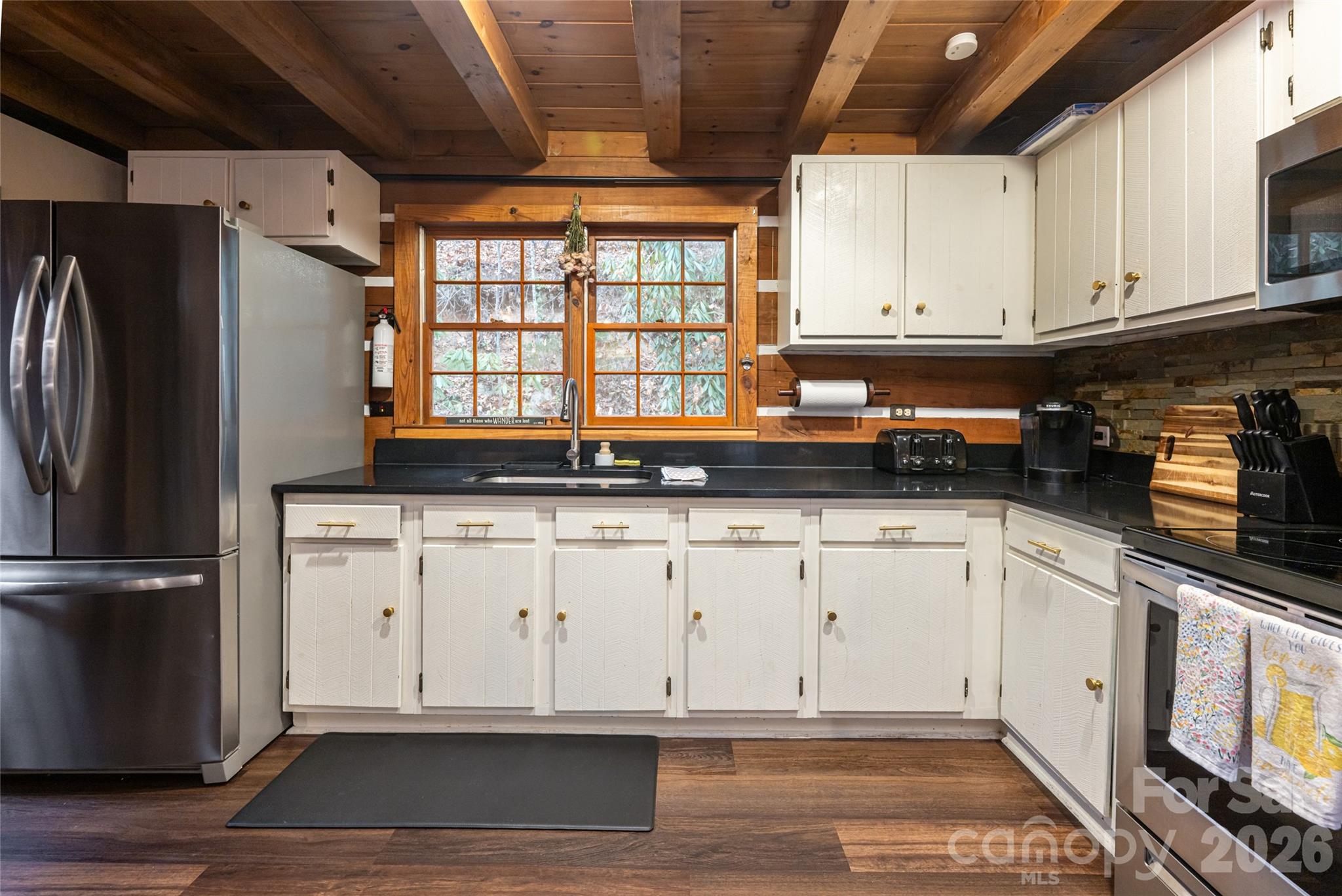 16 Rocky Glen Trail — Black Mountain