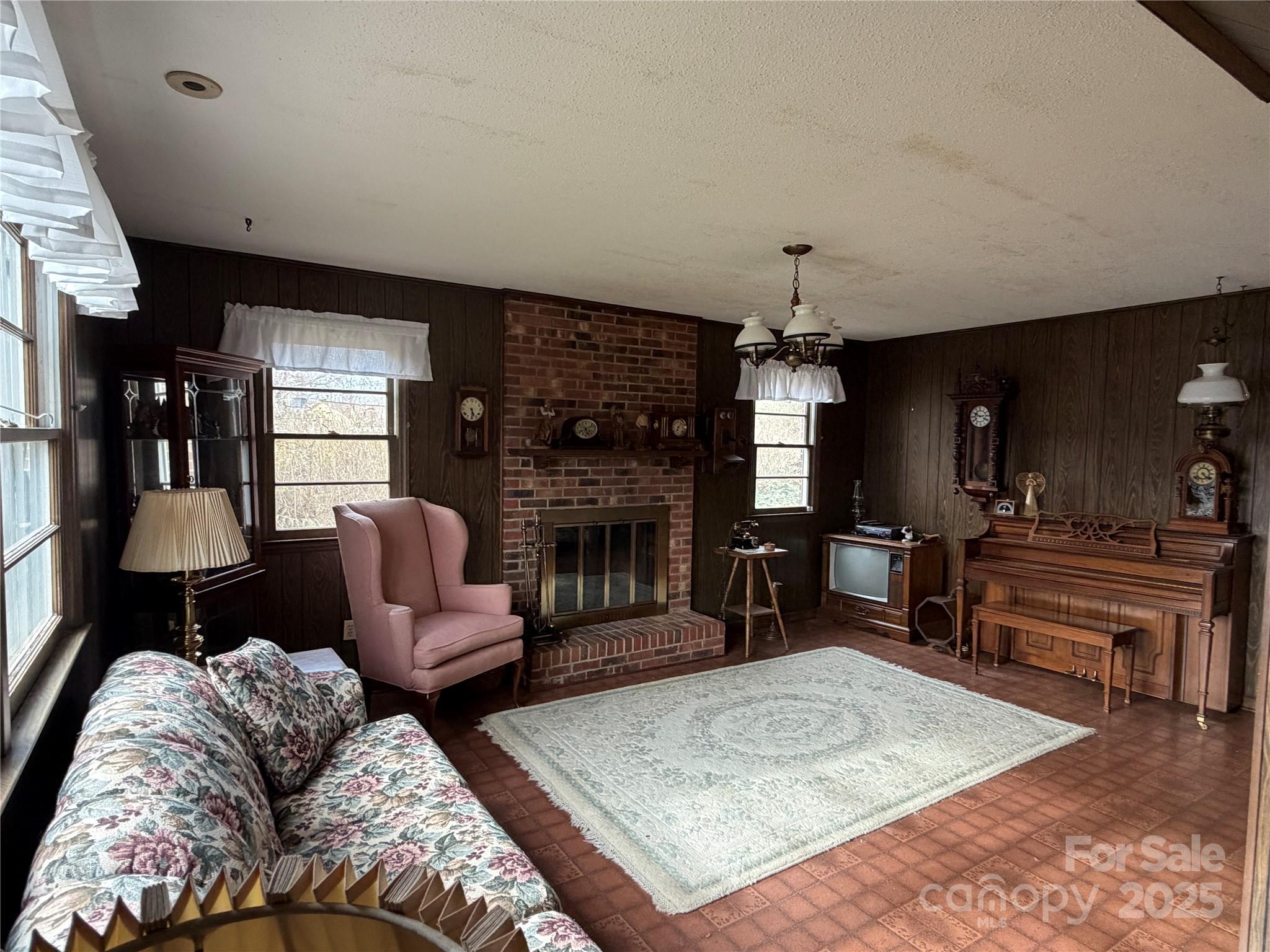 125 Mckinney Street — Rutherfordton