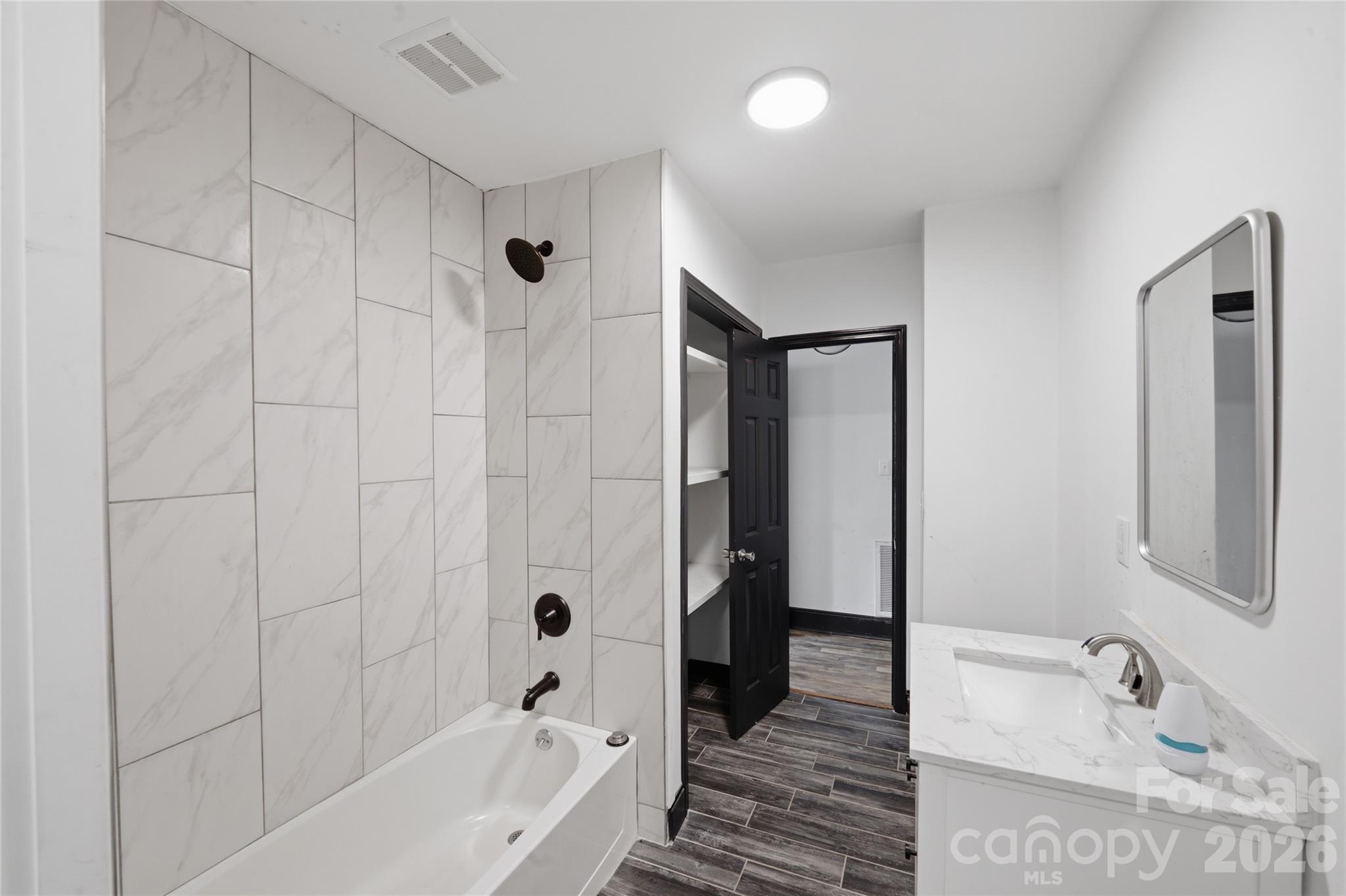 1424 Dean Street — Charlotte