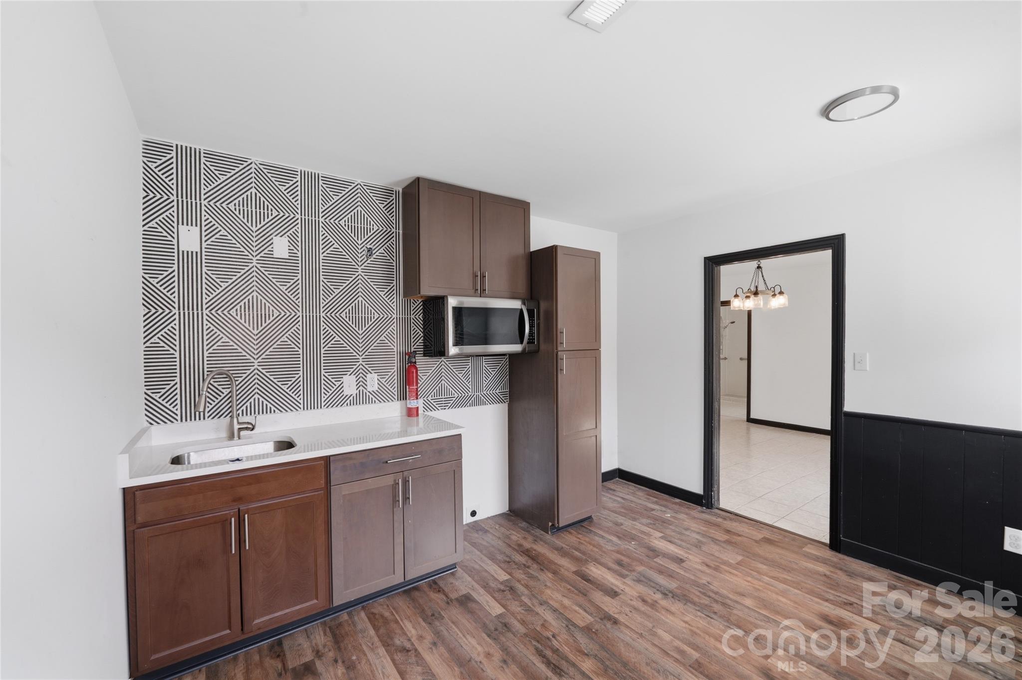 1424 Dean Street — Charlotte