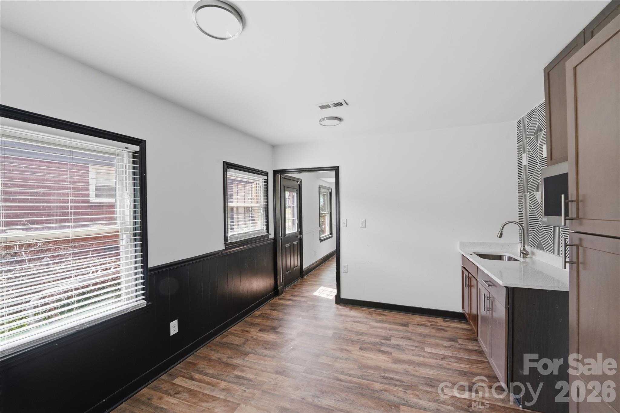 1424 Dean Street — Charlotte