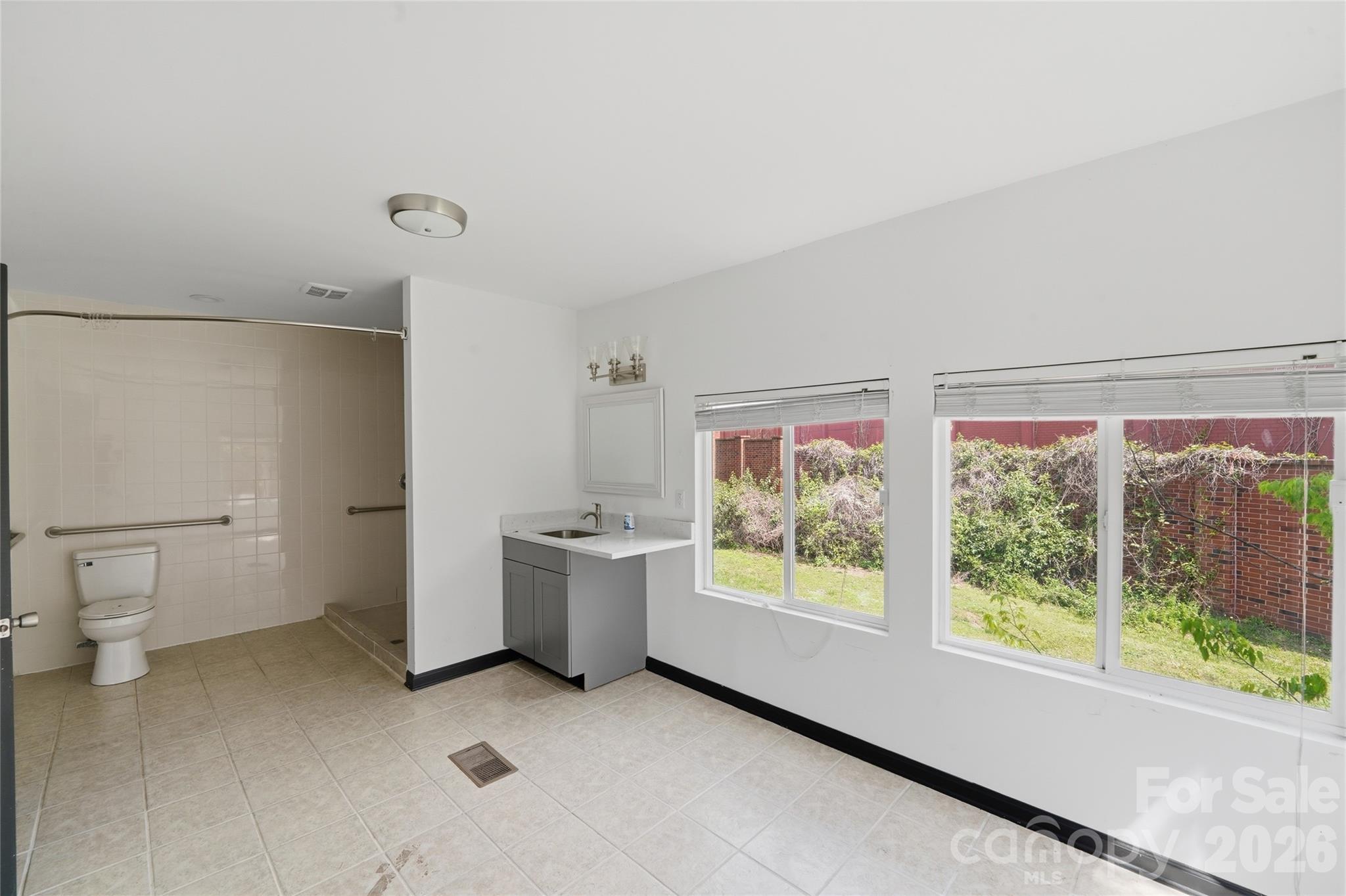 1424 Dean Street — Charlotte