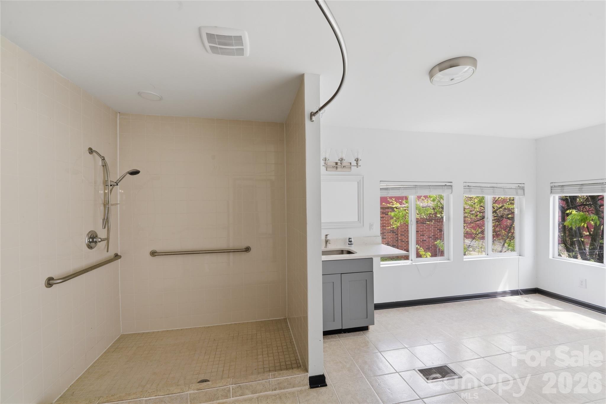 1424 Dean Street — Charlotte