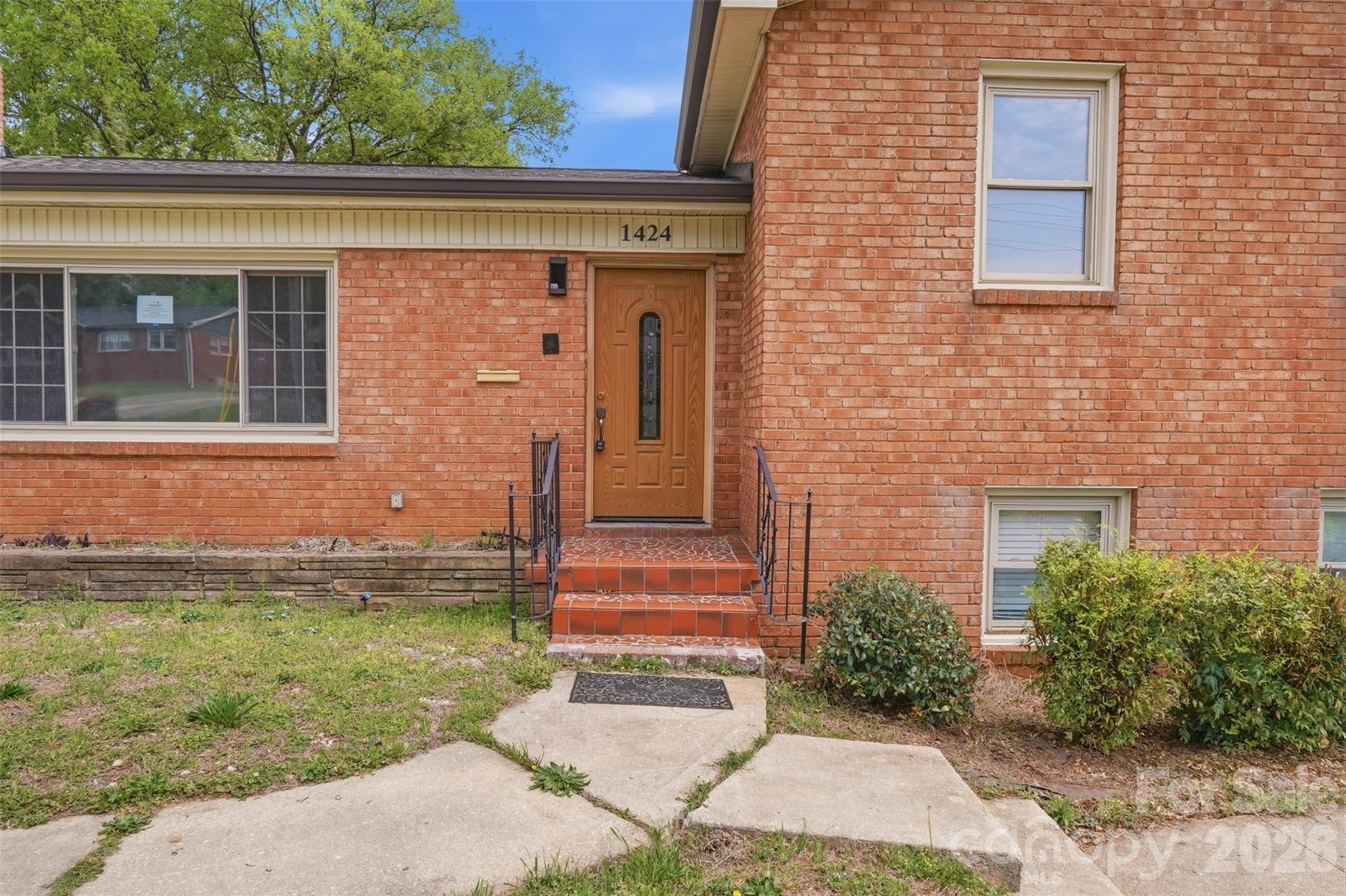 1424 Dean Street — Charlotte