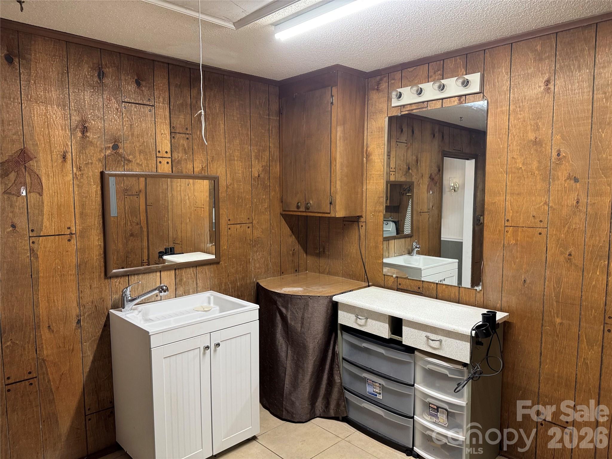 809 Katherine Avenue — Kings Mountain